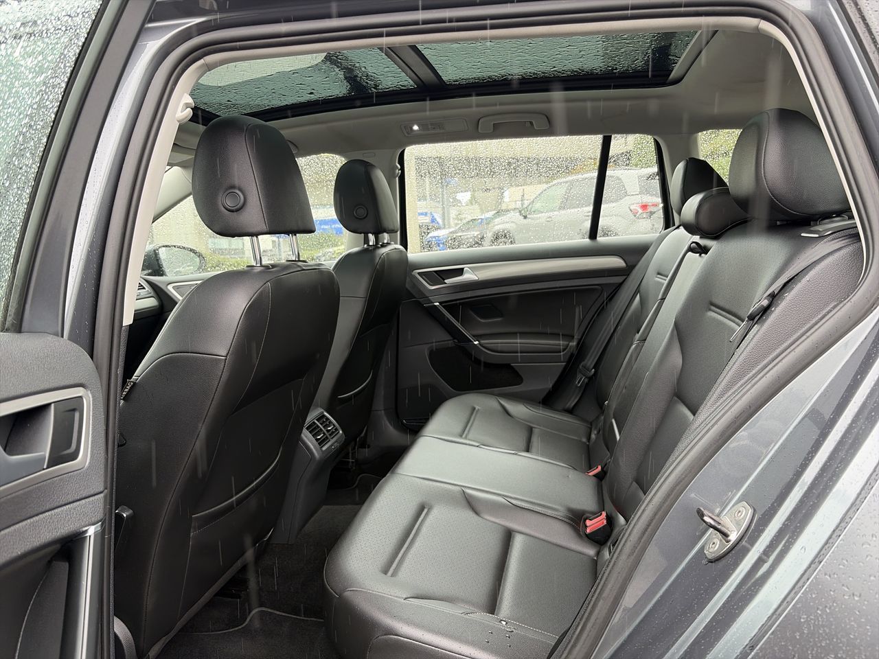 2016 Volkswagen Golf Sportwagen
