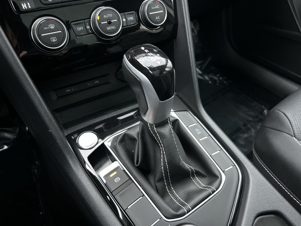 2024 Volkswagen Taos