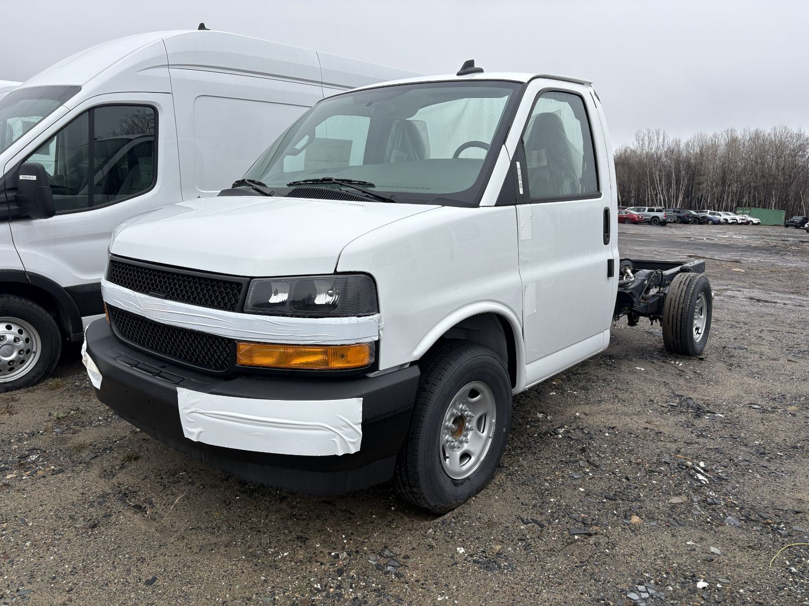 2025 Chevrolet Express Cutaway 3500 WT 139''