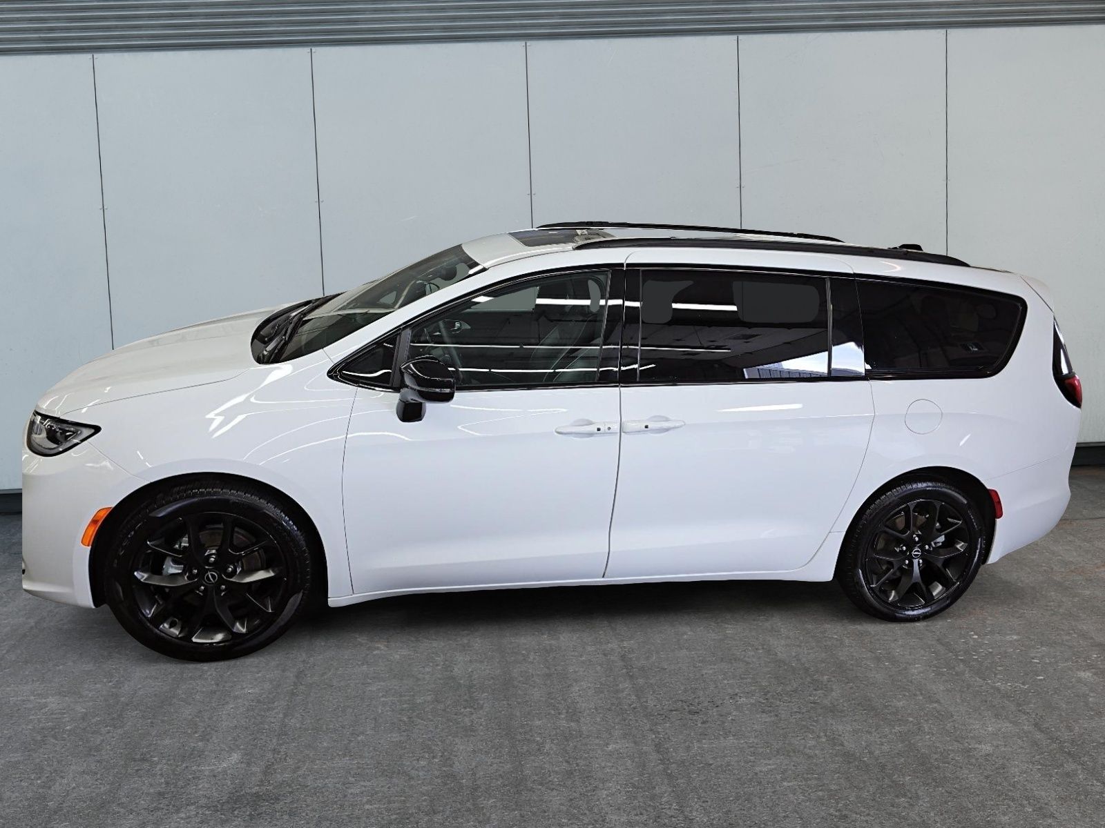 Photo Chrysler Pacifica LIMITED // 3.6L // 9 VITESSES 2025 #5