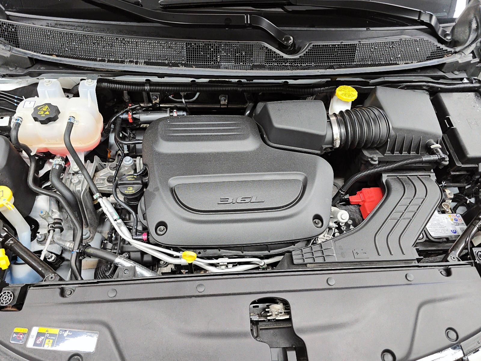 Photo Chrysler Pacifica LIMITED // 3.6L // 9 VITESSES 2025 #8