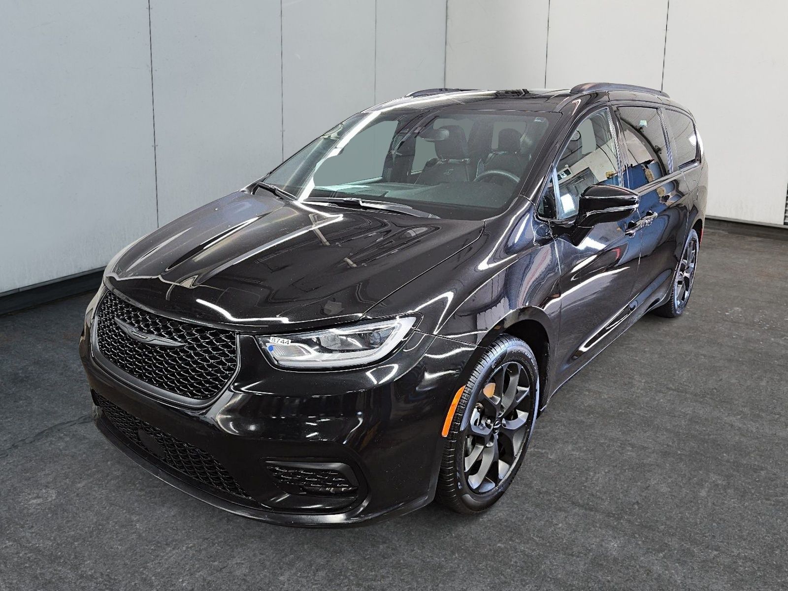 Photo 2025 Chrysler Pacifica Limited #1