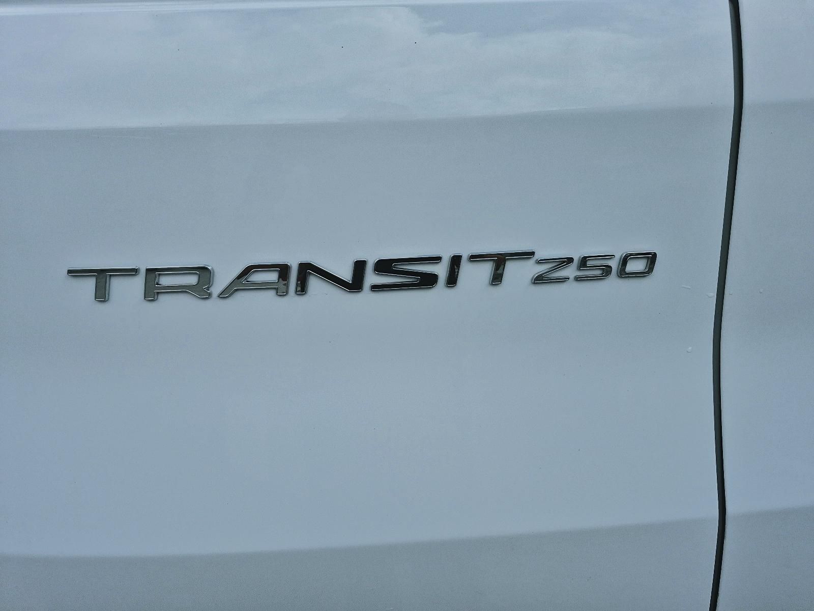 Photo Ford Transit Cargo Van T250 CARGO HIGH ROOF 2025 #6
