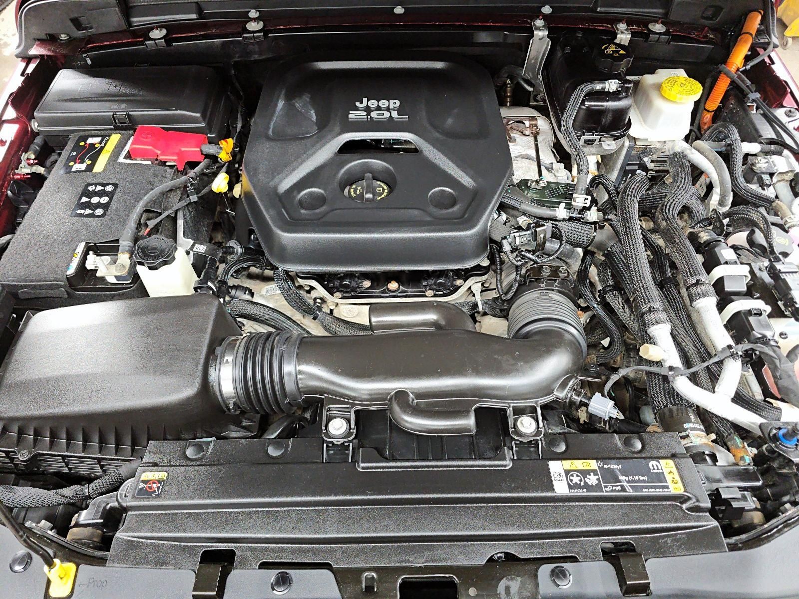Photo 2022 Jeep Wrangler 4xe Unlimited Sahara #8