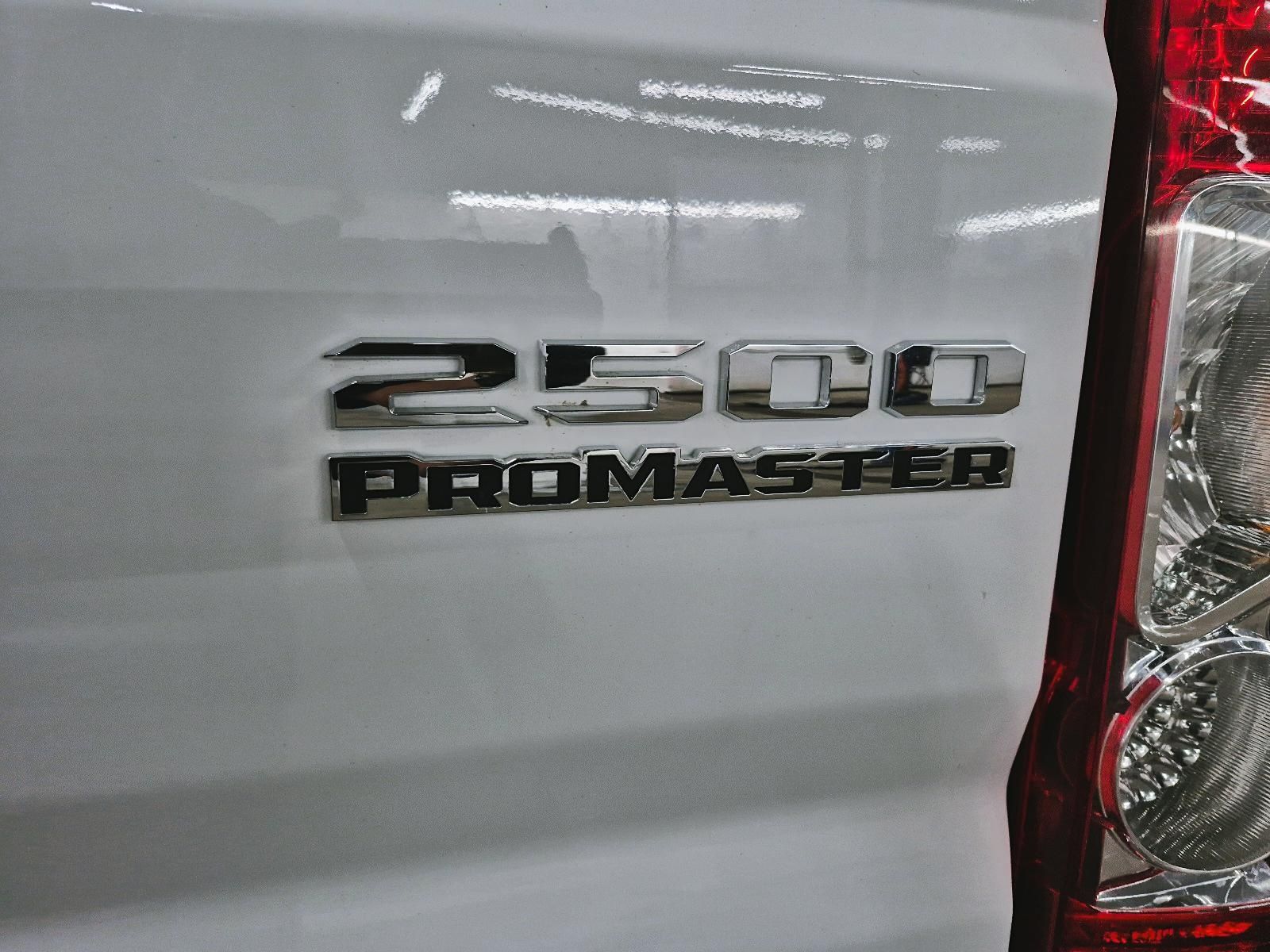 Photo 2025 Ram ProMaster Cargo Van TRADESMAN // 2500 // HIGH ROOF #6