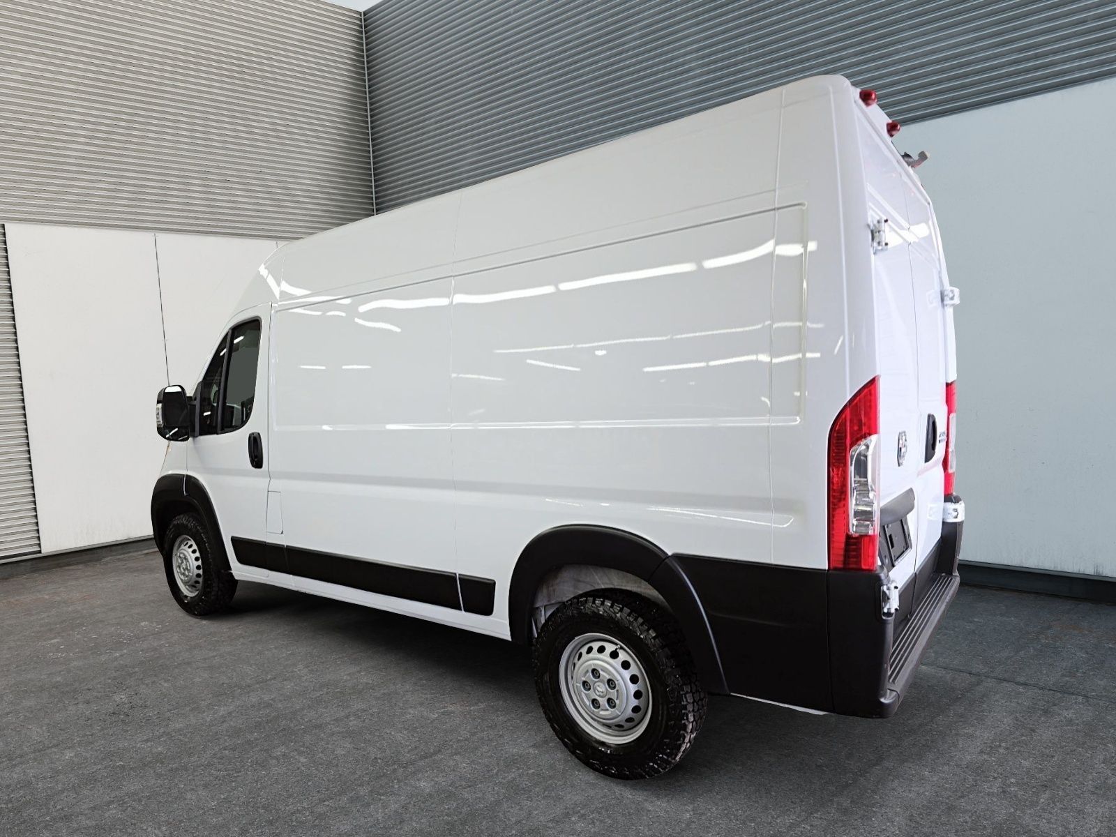 Photo Ram ProMaster Cargo Van TRADESMAN // 2500 // HIGH ROOF 2025 #4