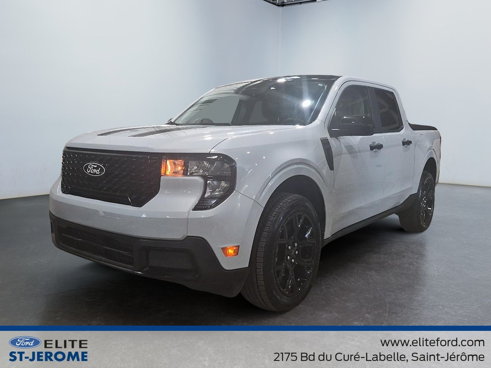 Photo Ford Maverick XLT,AWD,EMPATTEMENT DE 121 PO, ENSEMBLE NOIR 2025 #1