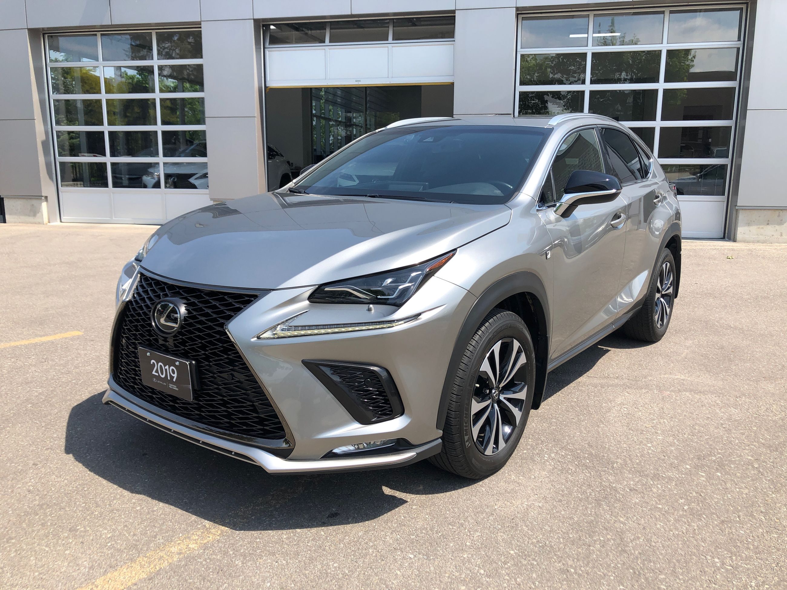 凌志19 Lexus Nx 年份19 车系nx 价格 多伦多二手车平台 加拿大多伦多最大中文汽车网 大纪元汽车网