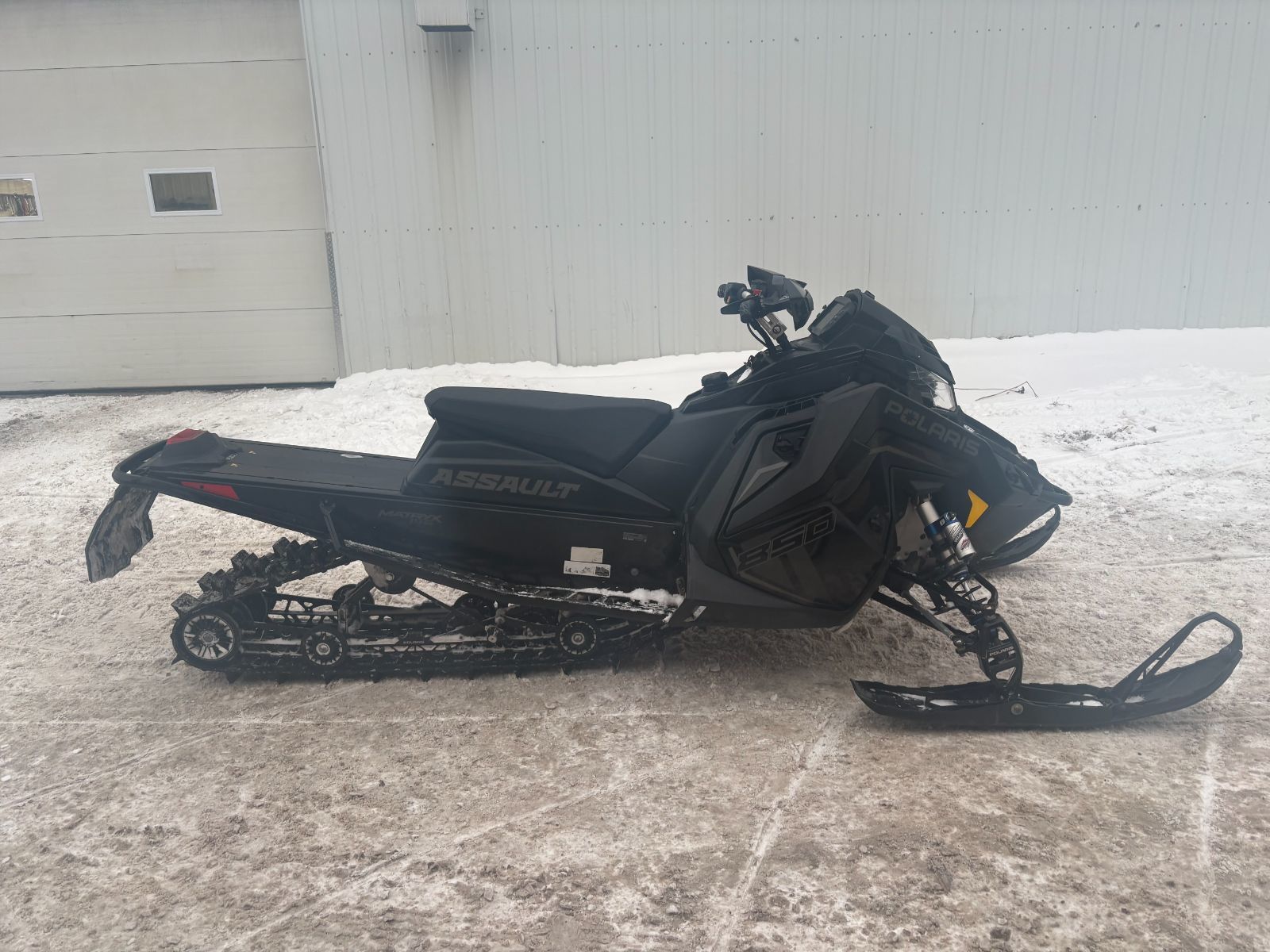 Polaris 850 SWITCHBACK ASSAULT 146  2023