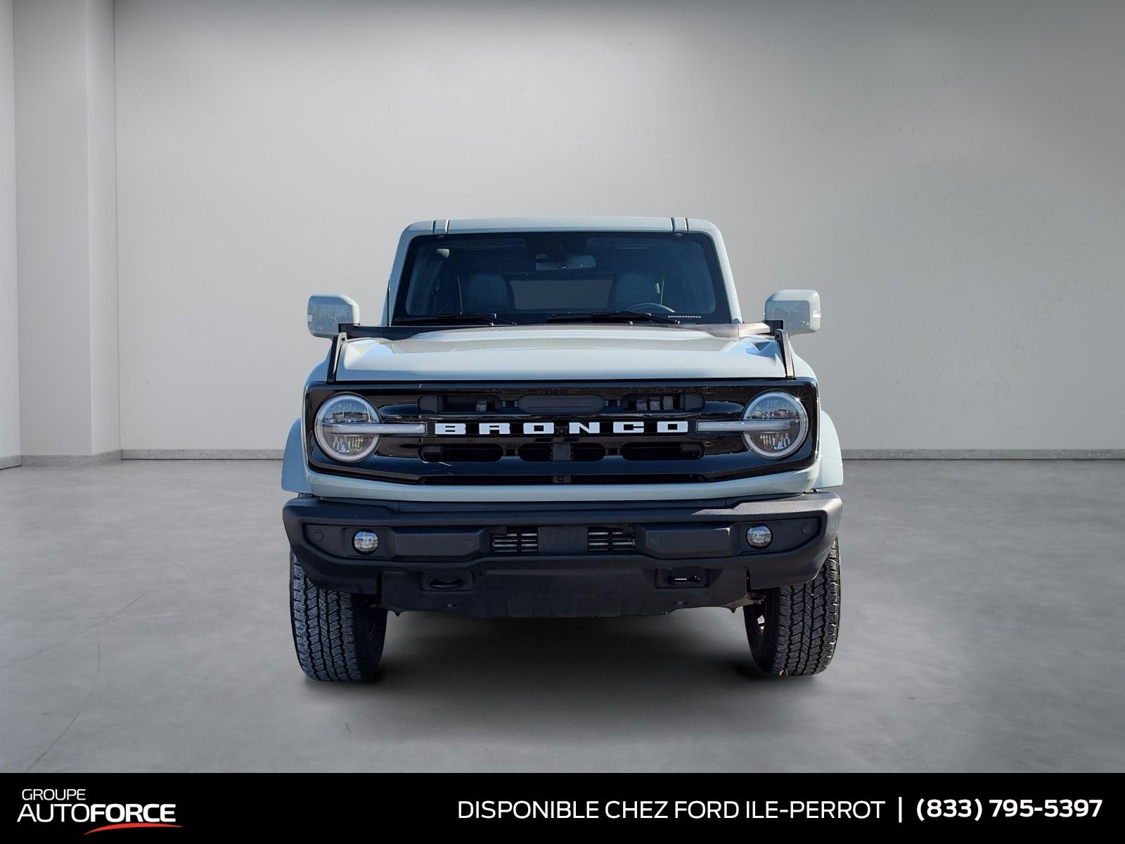Photo Ford Bronco Outer Banks 2024 #2