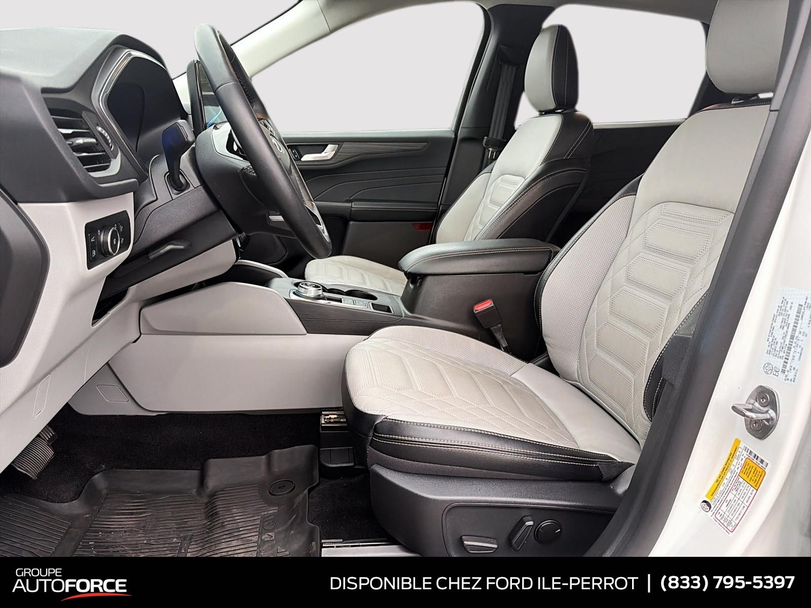 Photo 2024 Ford Escape PHEV #8