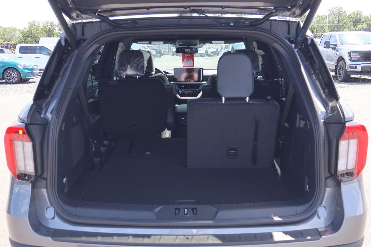 Photo 2026 Ford Explorer ST-Line #7