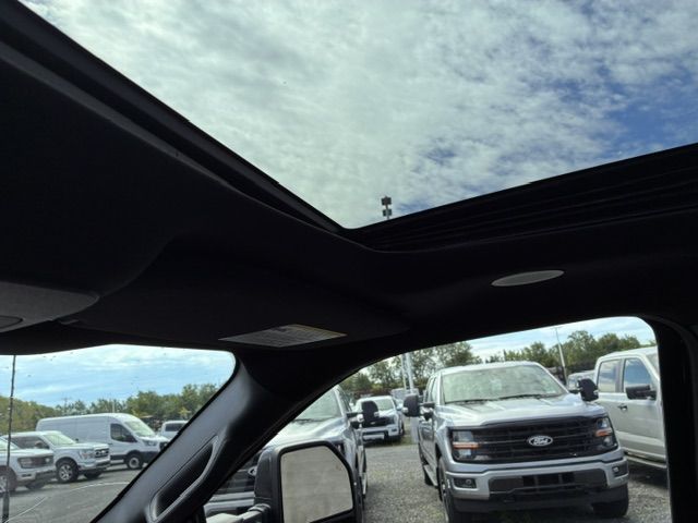 Photo 2022 Ford F-150 Lariat #8