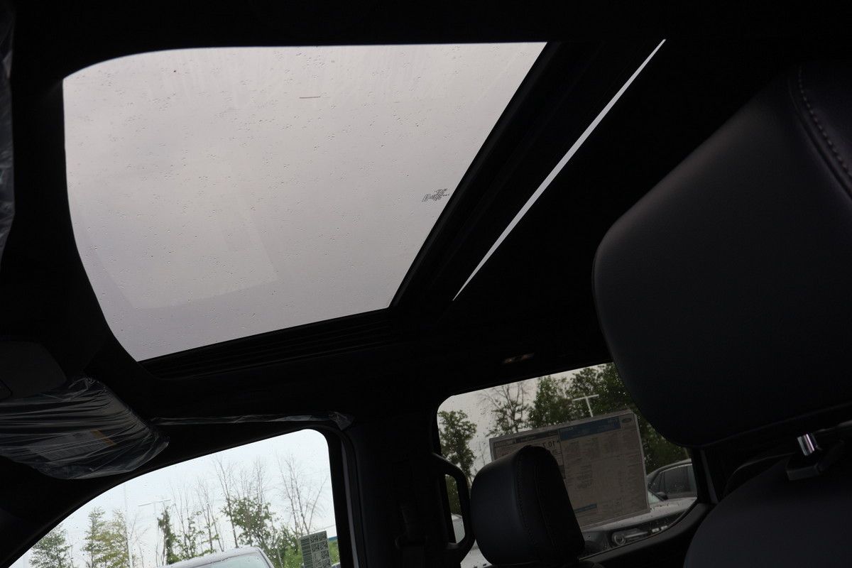 Photo 2026 Ford F-150 Lariat #8