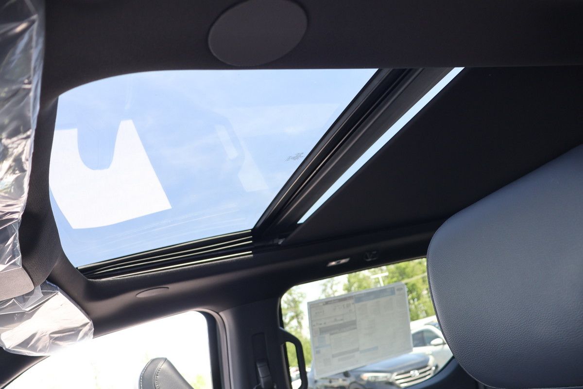 Photo 2026 Ford F-150 Lariat #8