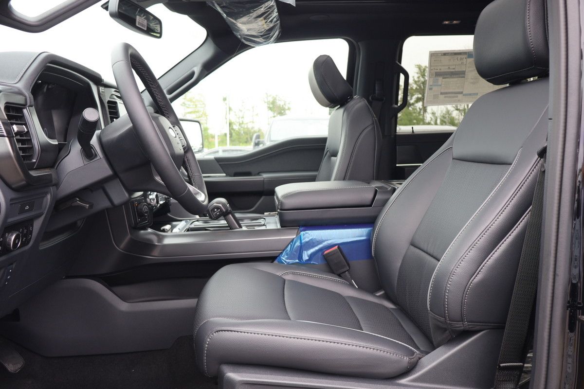 Photo 2026 Ford F-150 Lariat #7