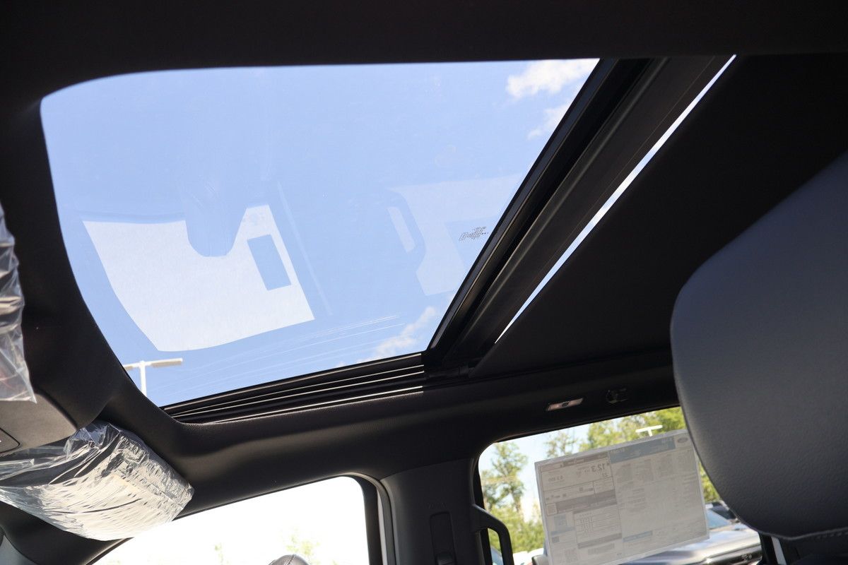 Photo 2026 Ford F-150 Lariat #8