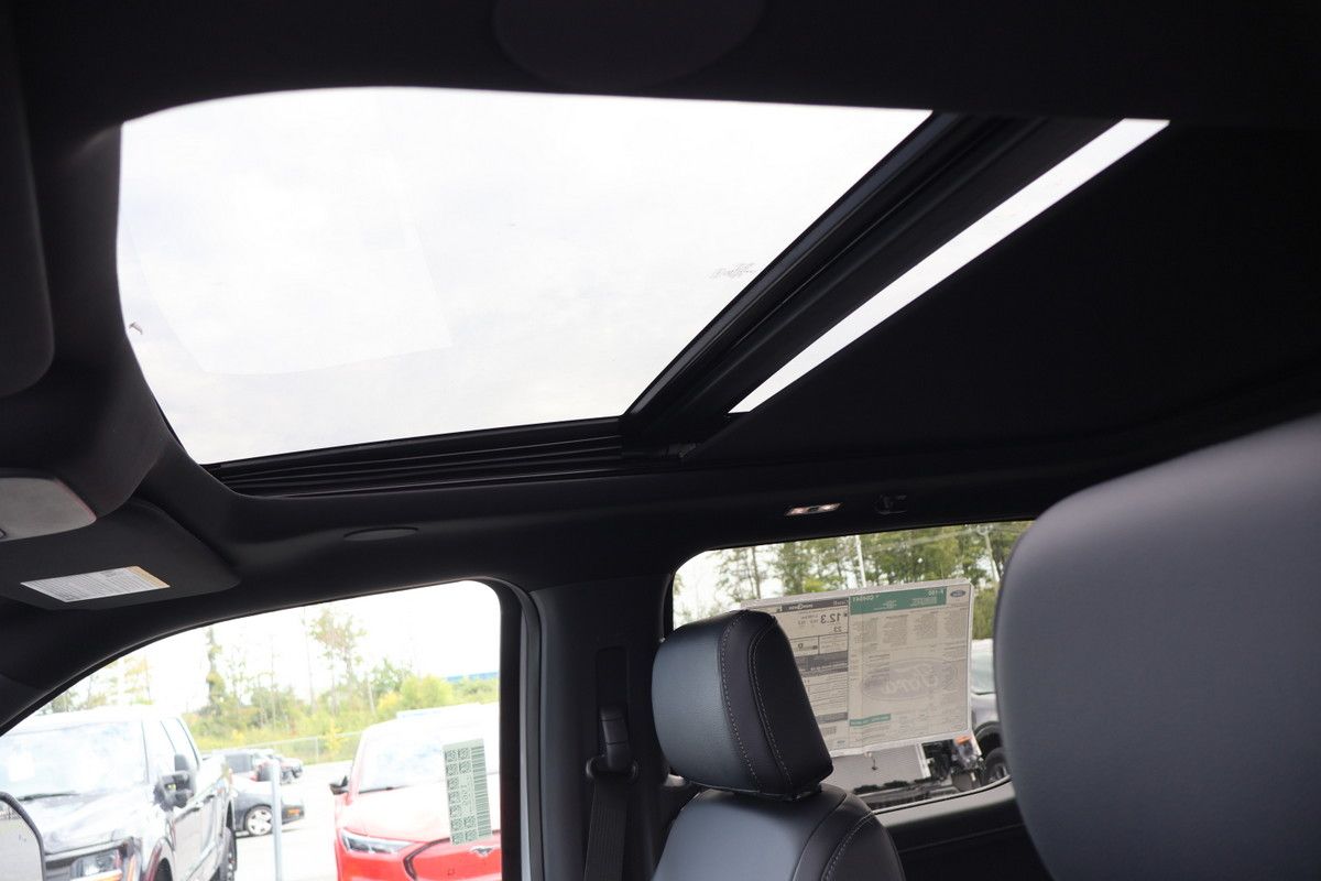Photo Ford F-150 Lariat 2026 #8
