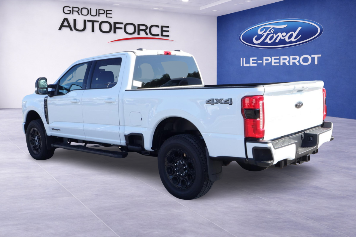 Photo Ford F-250 XLT 2026 #4
