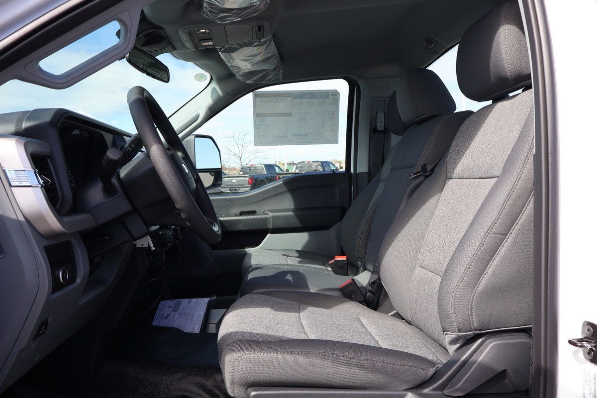 Photo Ford F-550 XL 2026 #8
