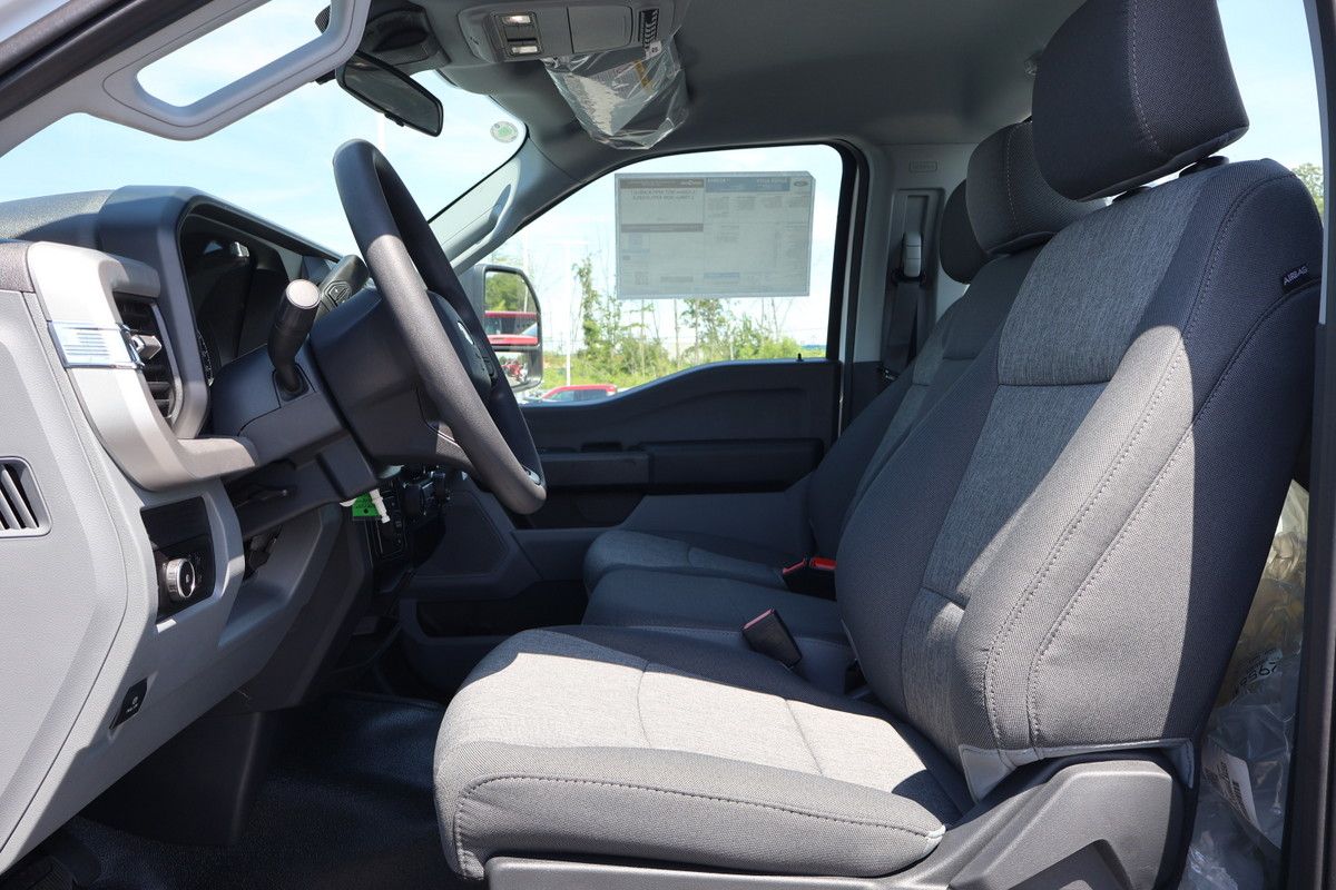 Photo 2026 Ford F-550 XL #7