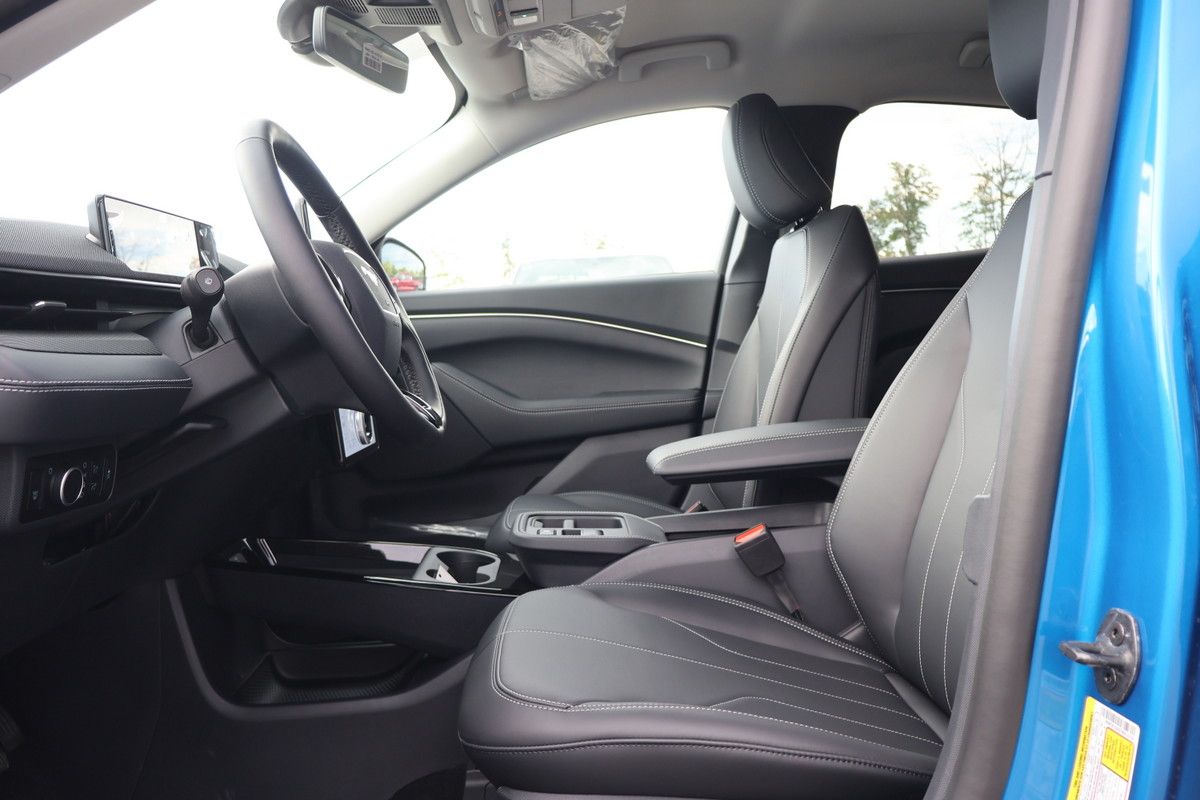 Photo 2026 Ford Mustang Mach-E Select #7