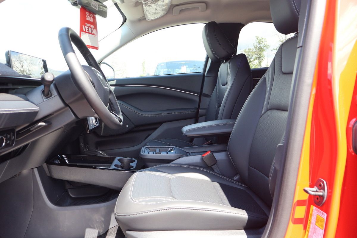 Photo 2026 Ford Mustang Mach-E Premium #7