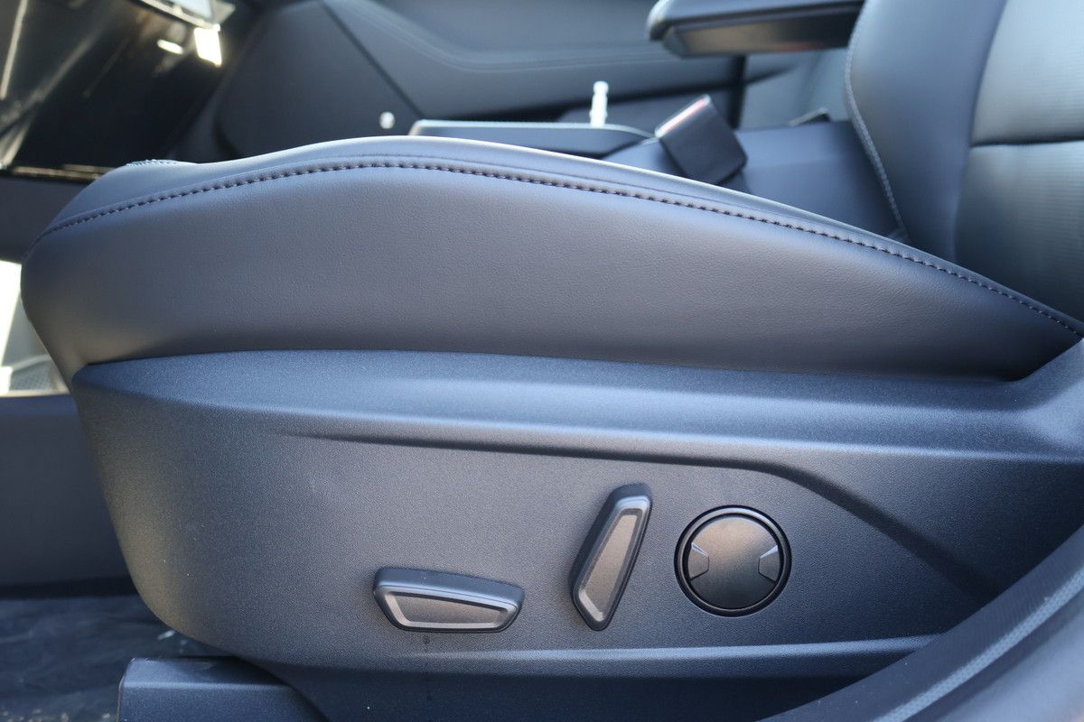 Photo Ford Mustang Mach-E Premium 2026 #8