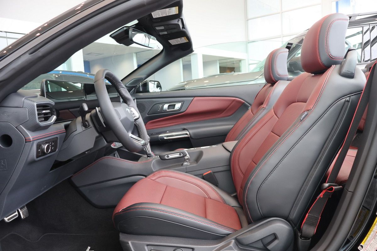 Photo Ford Mustang GT Premium 2026 #3