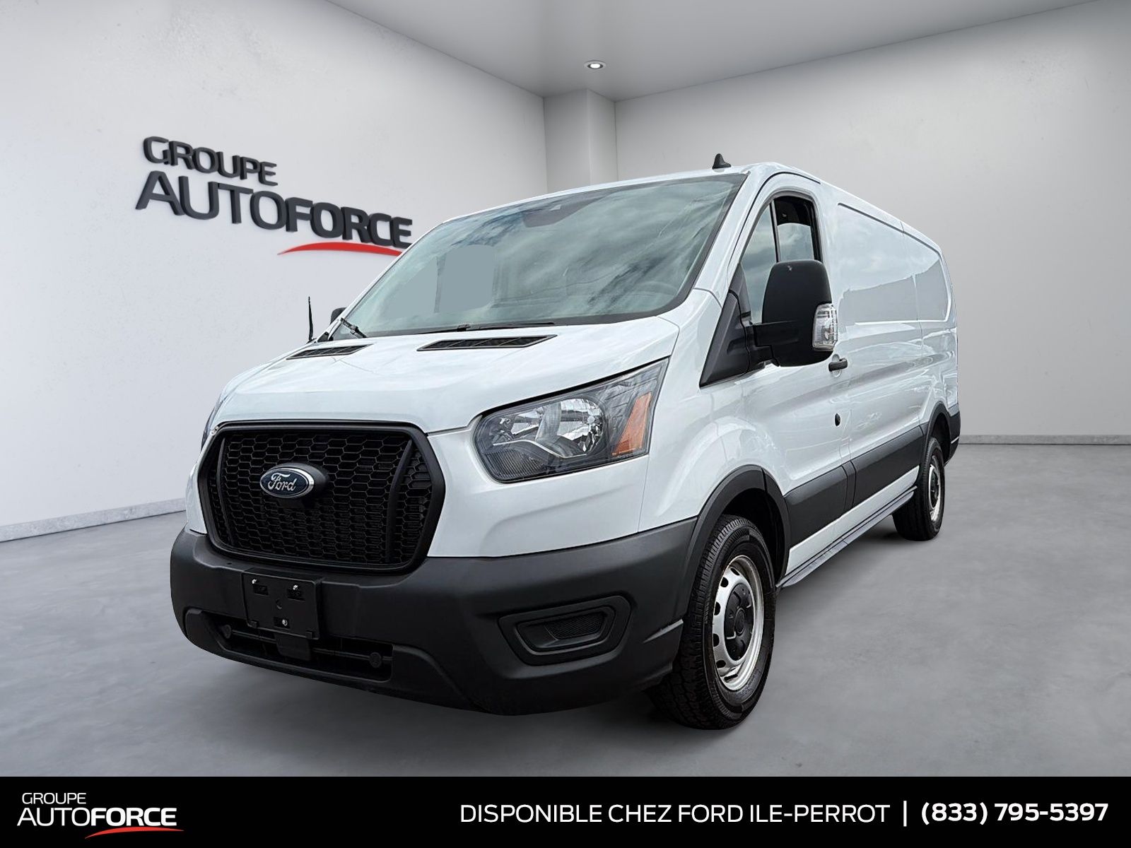 2024 Ford Transit 130 pouces WB Toit Bas
