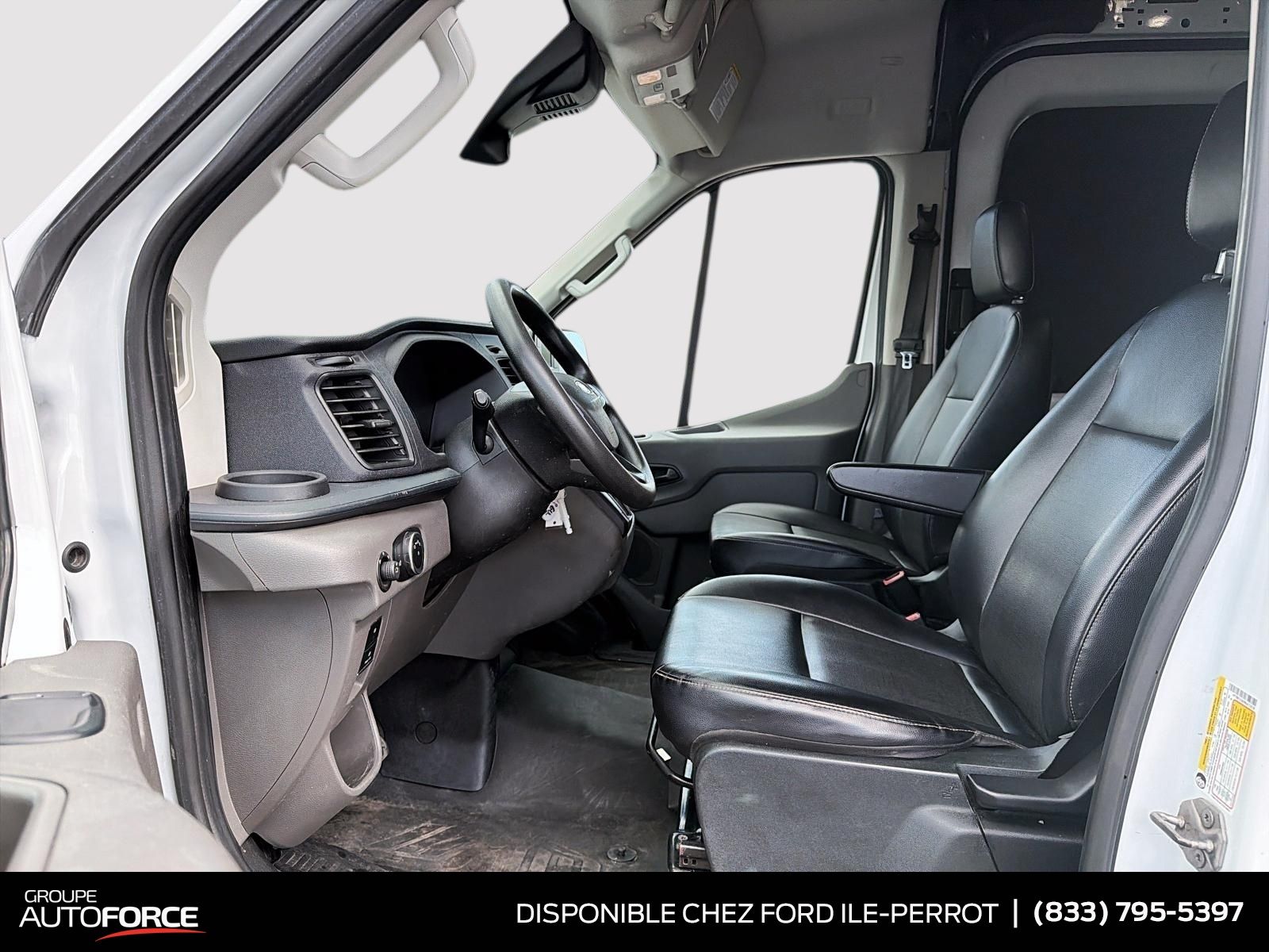 Photo 2024 Ford Transit Cargo Van Medium Roof #8