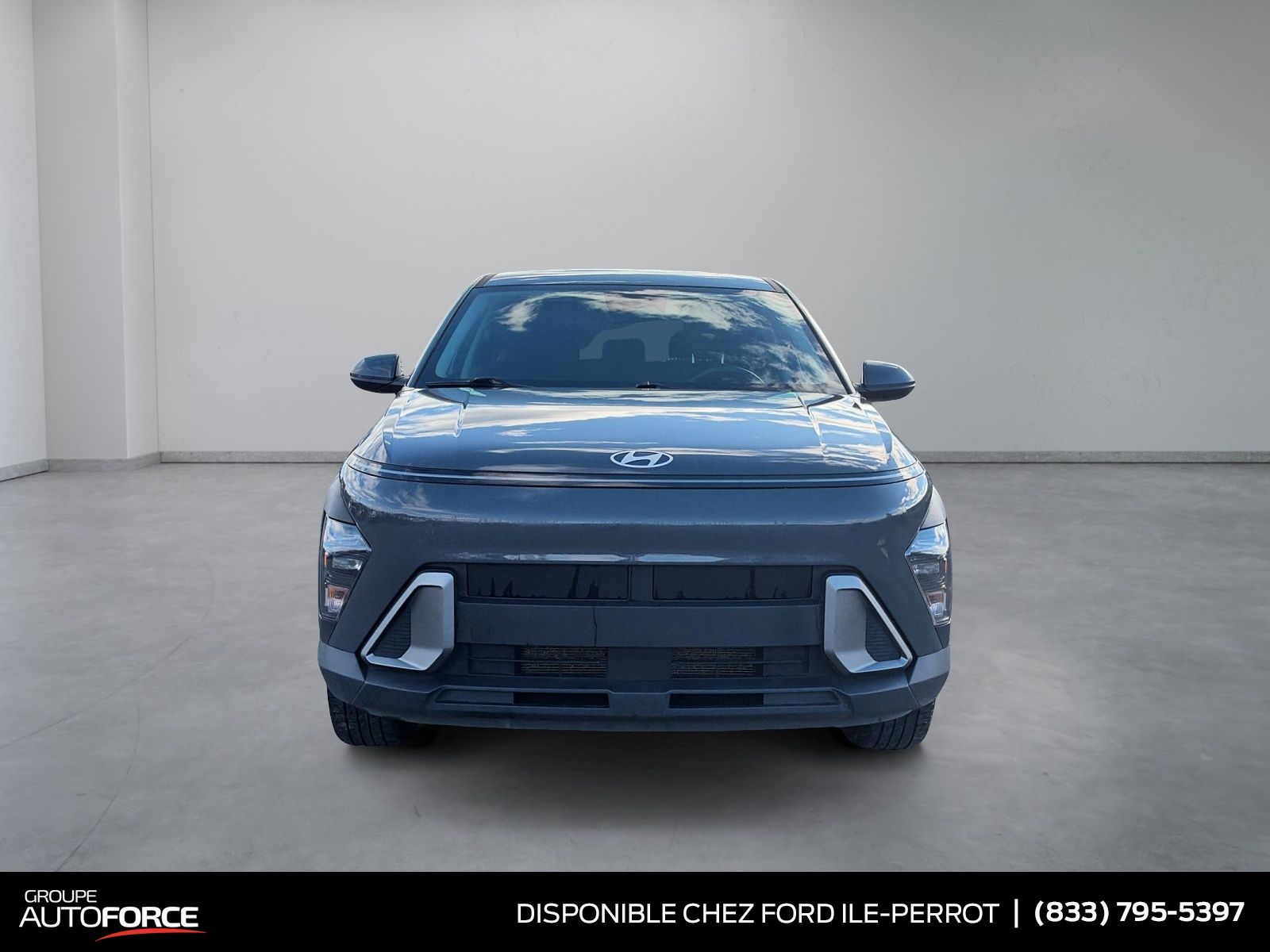 Photo 2024 Hyundai Kona Essential #2