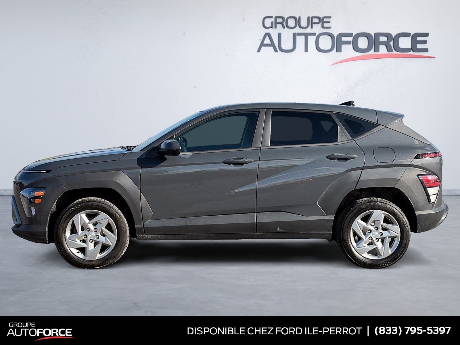 Photo 2024 Hyundai Kona Essential #5
