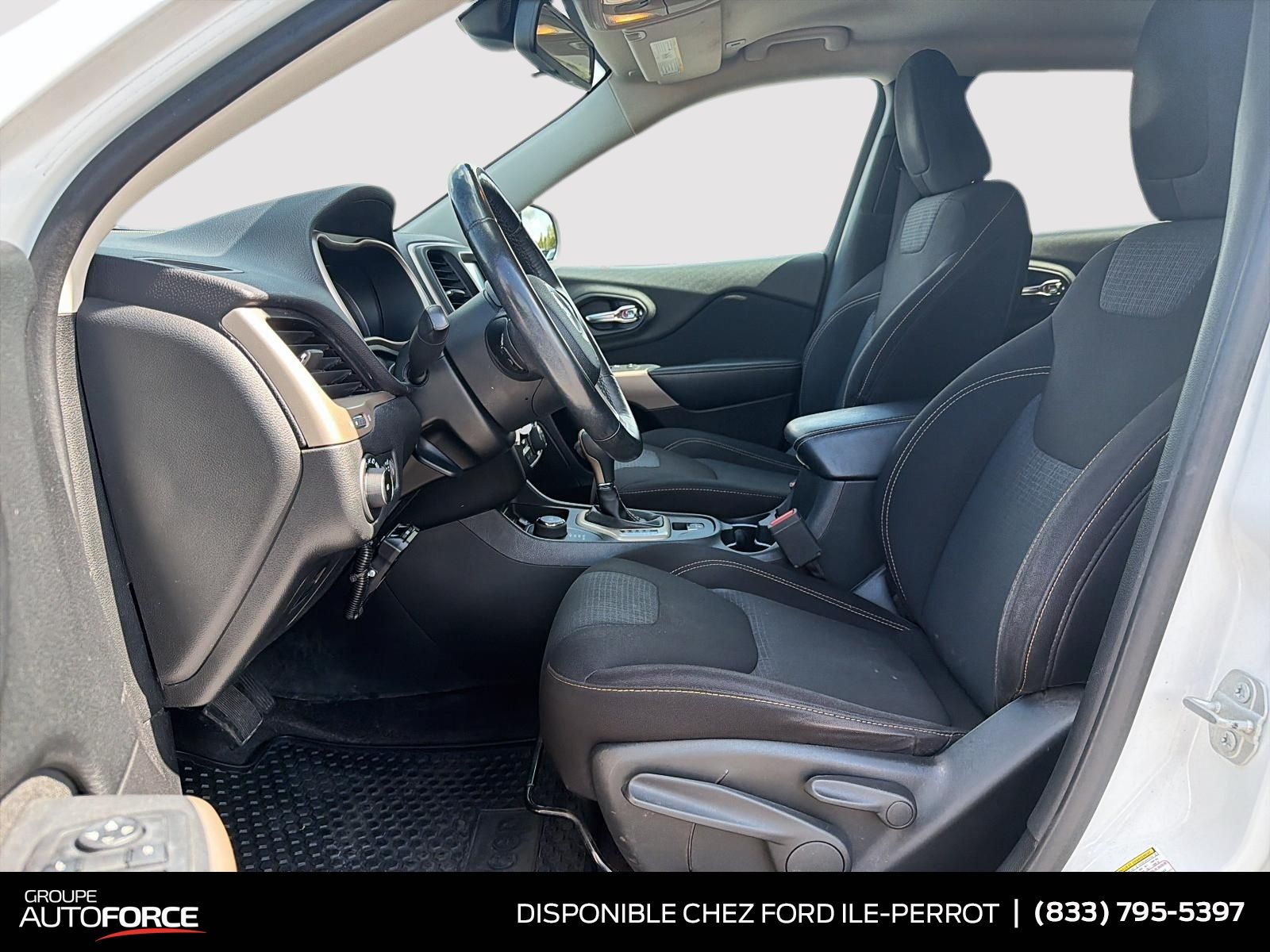 Photo 2018 Jeep Cherokee North #8