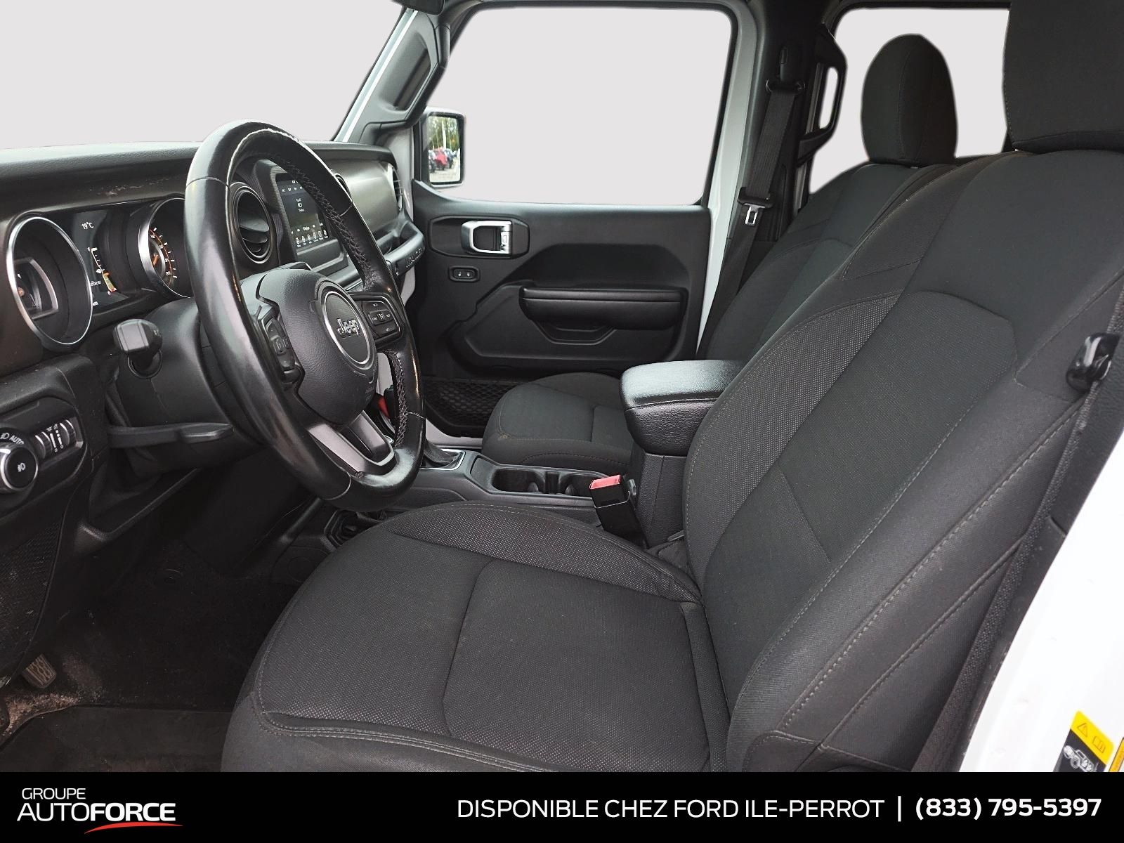 Photo Jeep Wrangler Unlimited Willys 2021 #8