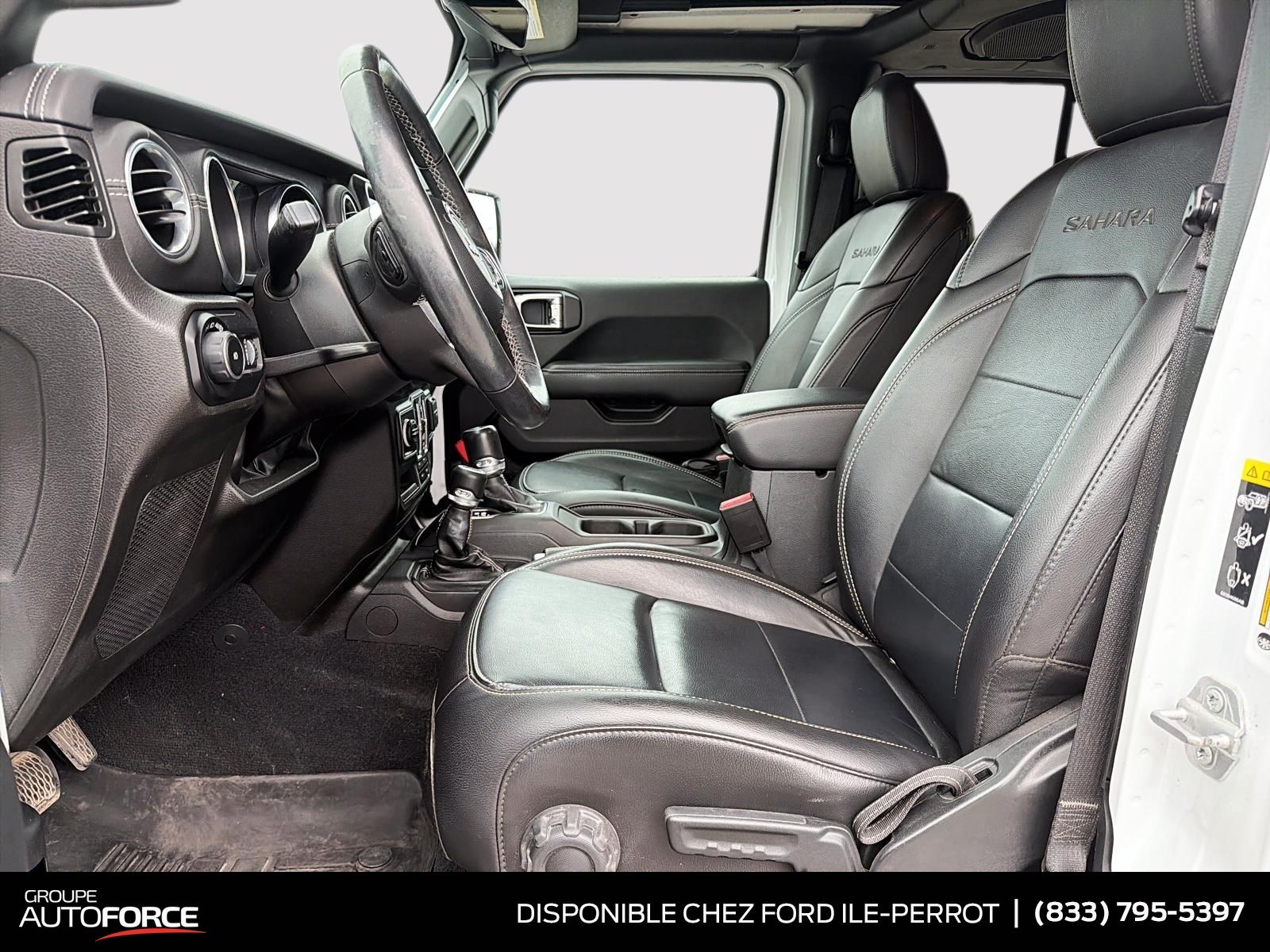 Photo 2023 Jeep Wrangler Sahara **SKY TOUCH** #8