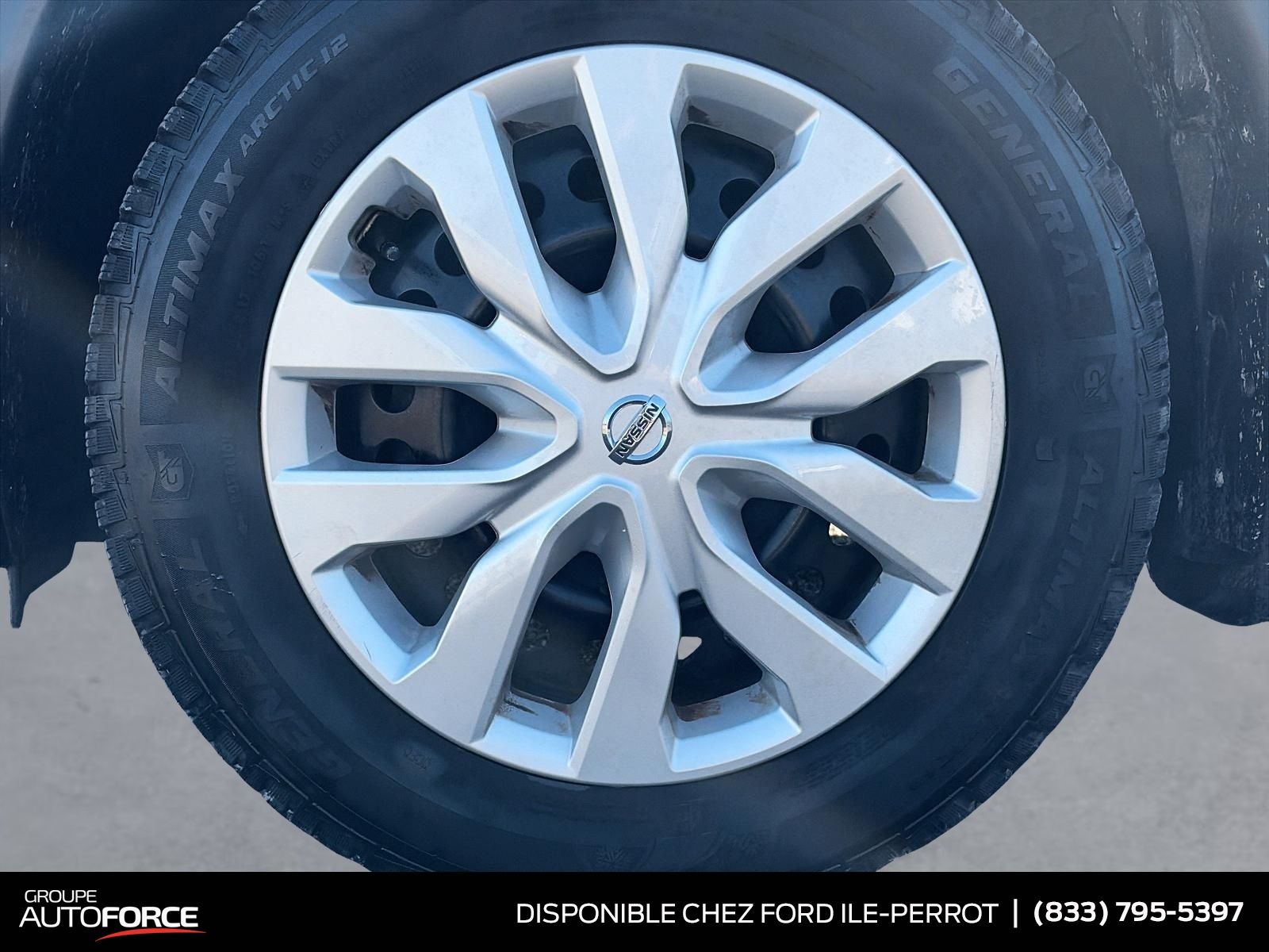Photo 2019 Nissan Rogue S FWD #7