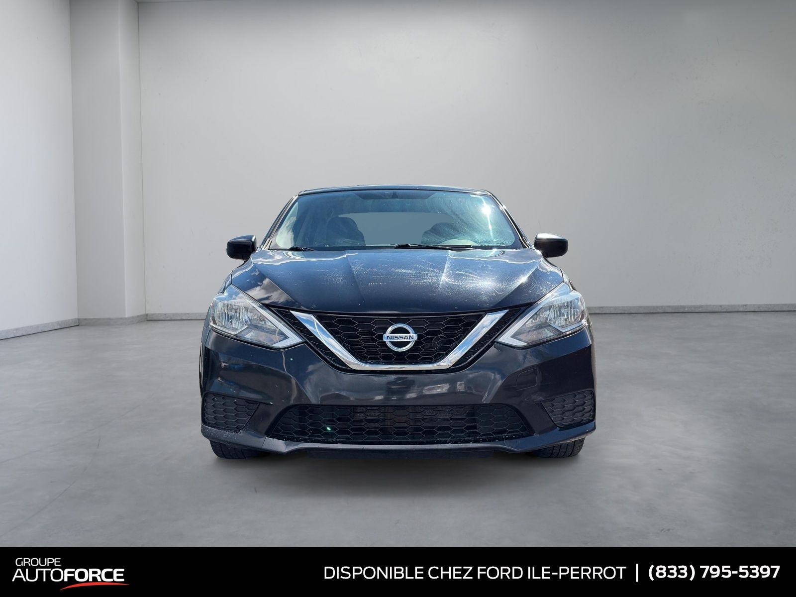 Photo Nissan Sentra S 2016 #2