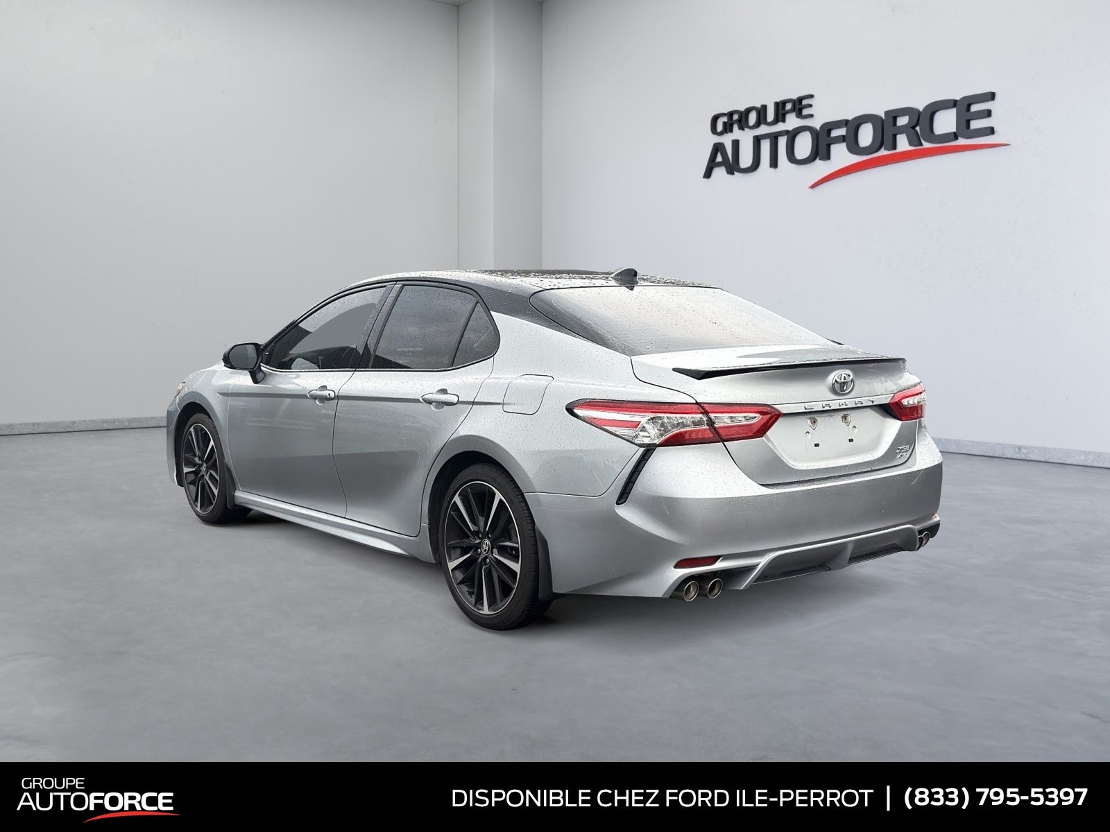 Photo 2020 Toyota Camry XSE #4