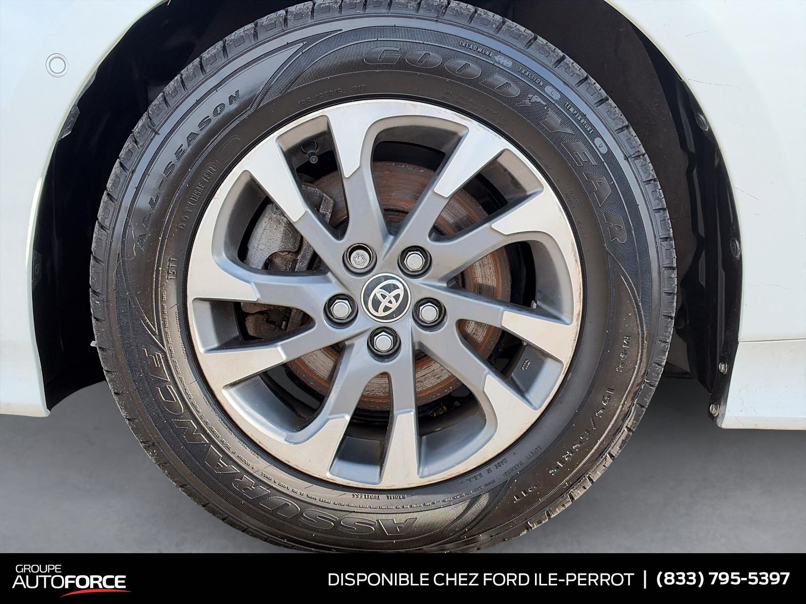 Photo 2022 Toyota Prius Prime #7