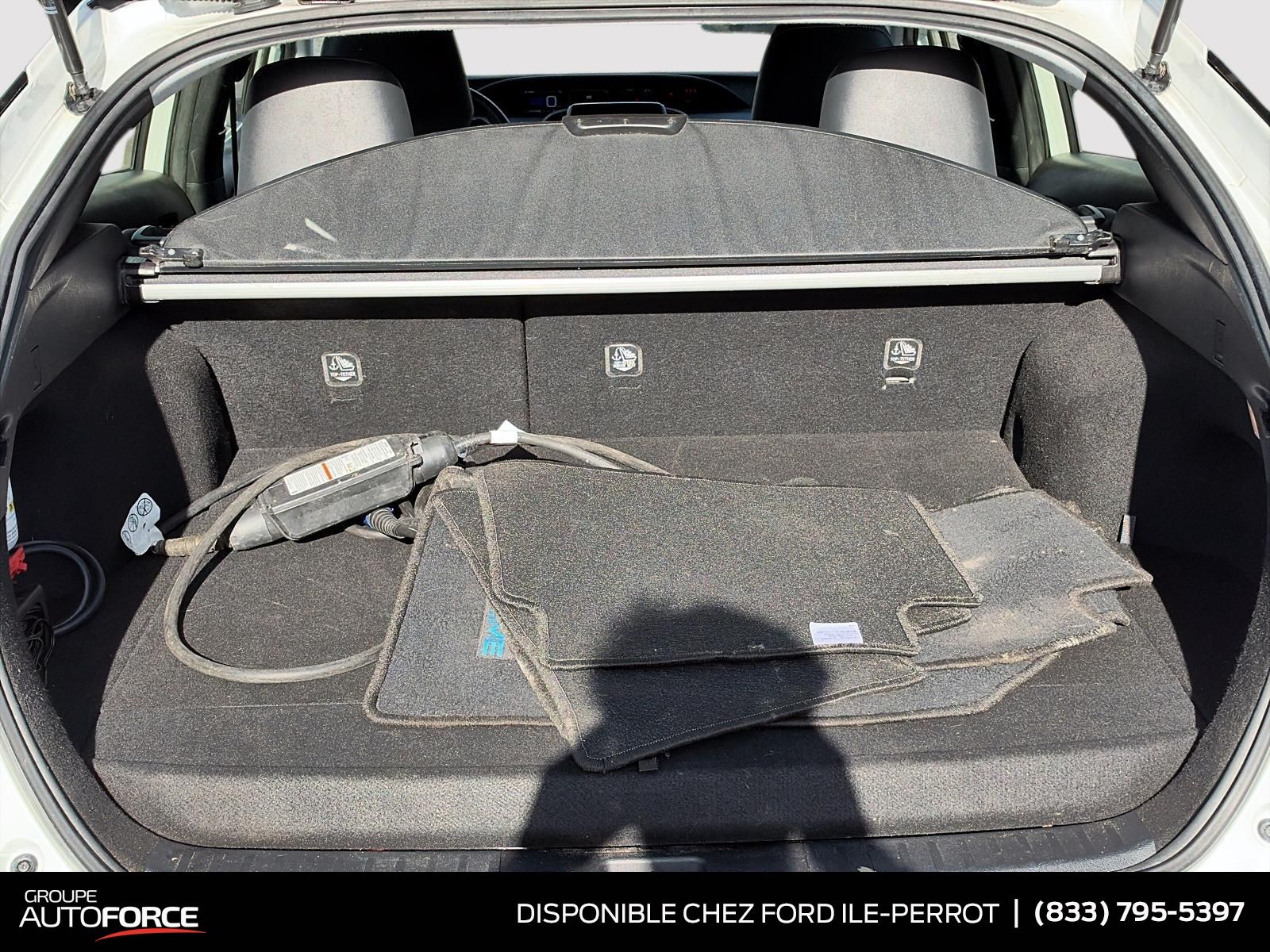 Photo 2022 Toyota Prius Prime #6