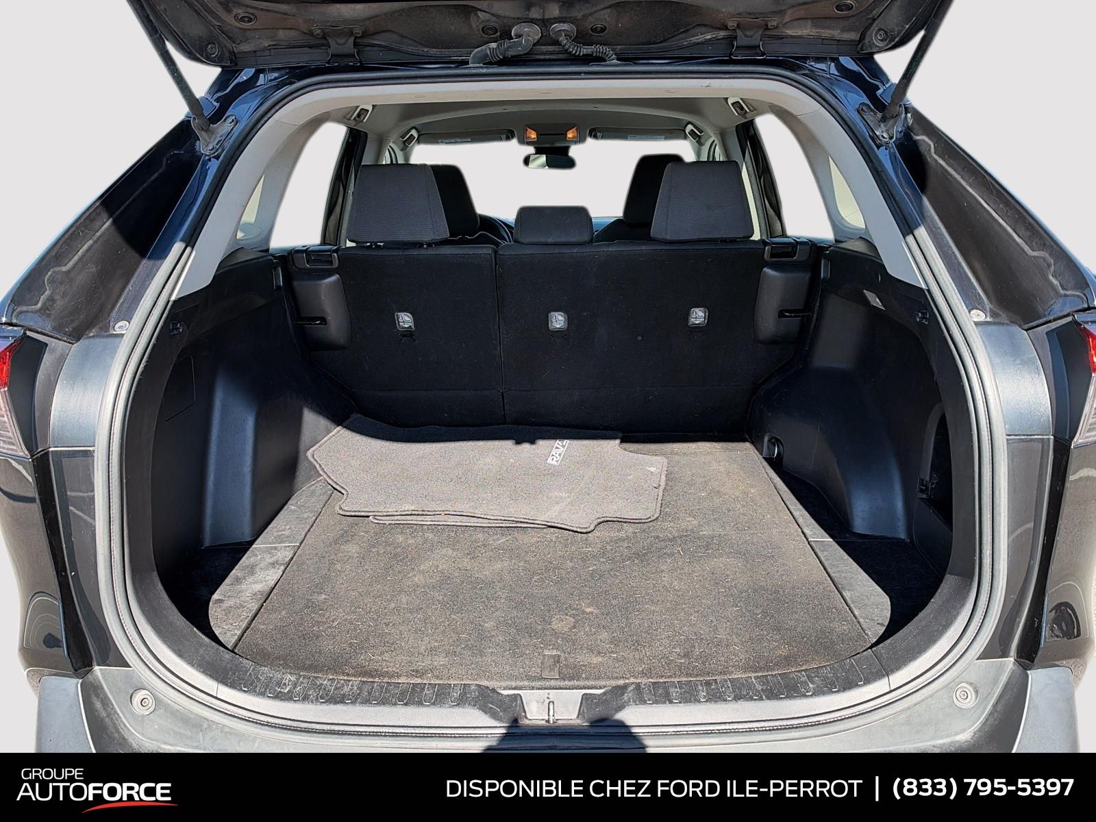 Photo Toyota RAV4 LE AWD 2021 #6