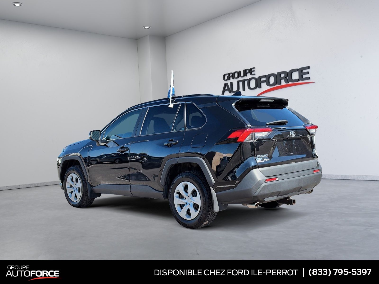 Photo Toyota RAV4 LE AWD 2021 #4