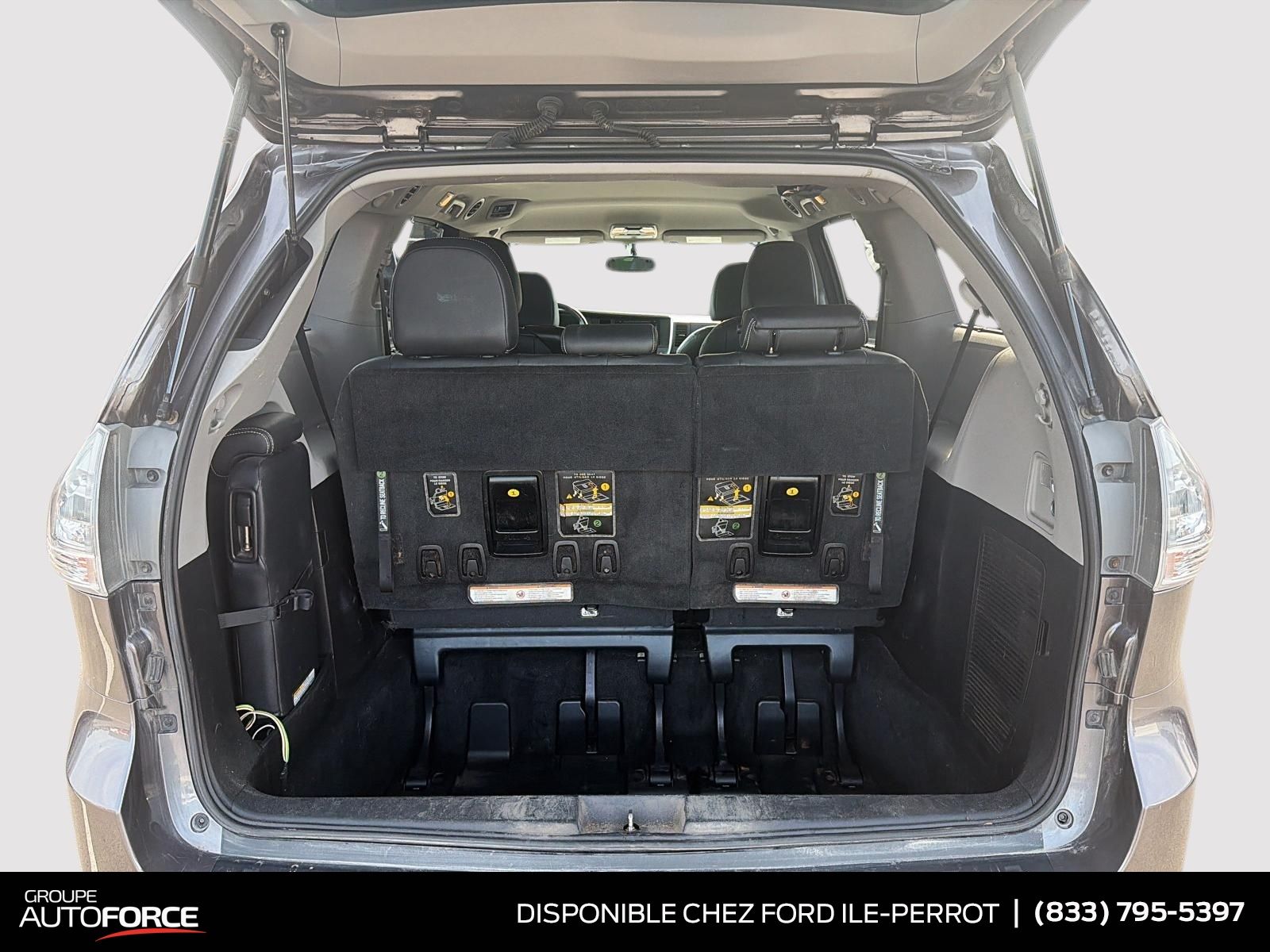 Photo Toyota Sienna SE 2017 #6
