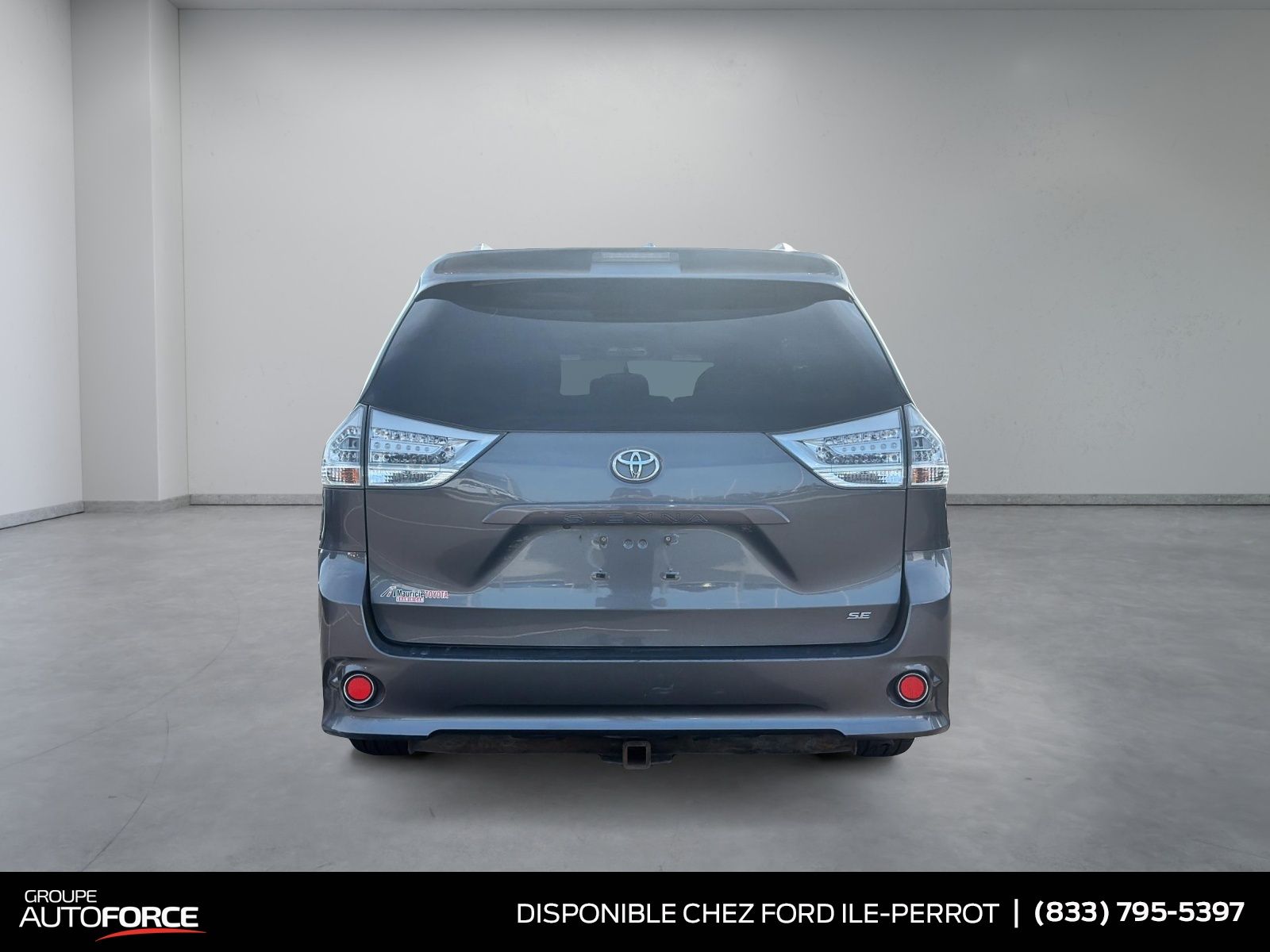 Photo Toyota Sienna SE 2017 #3