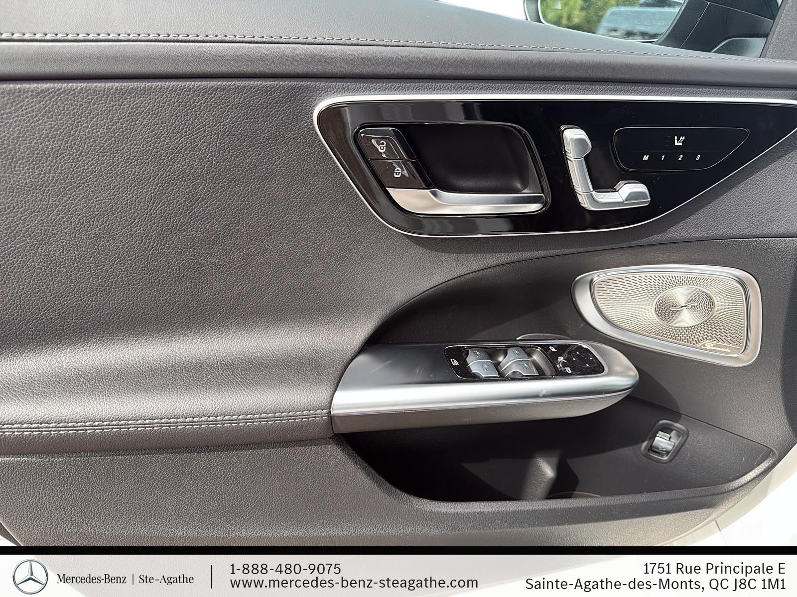 Photo Mercedes-Benz C-Class 300 4MATIC Sedan 2026 #2