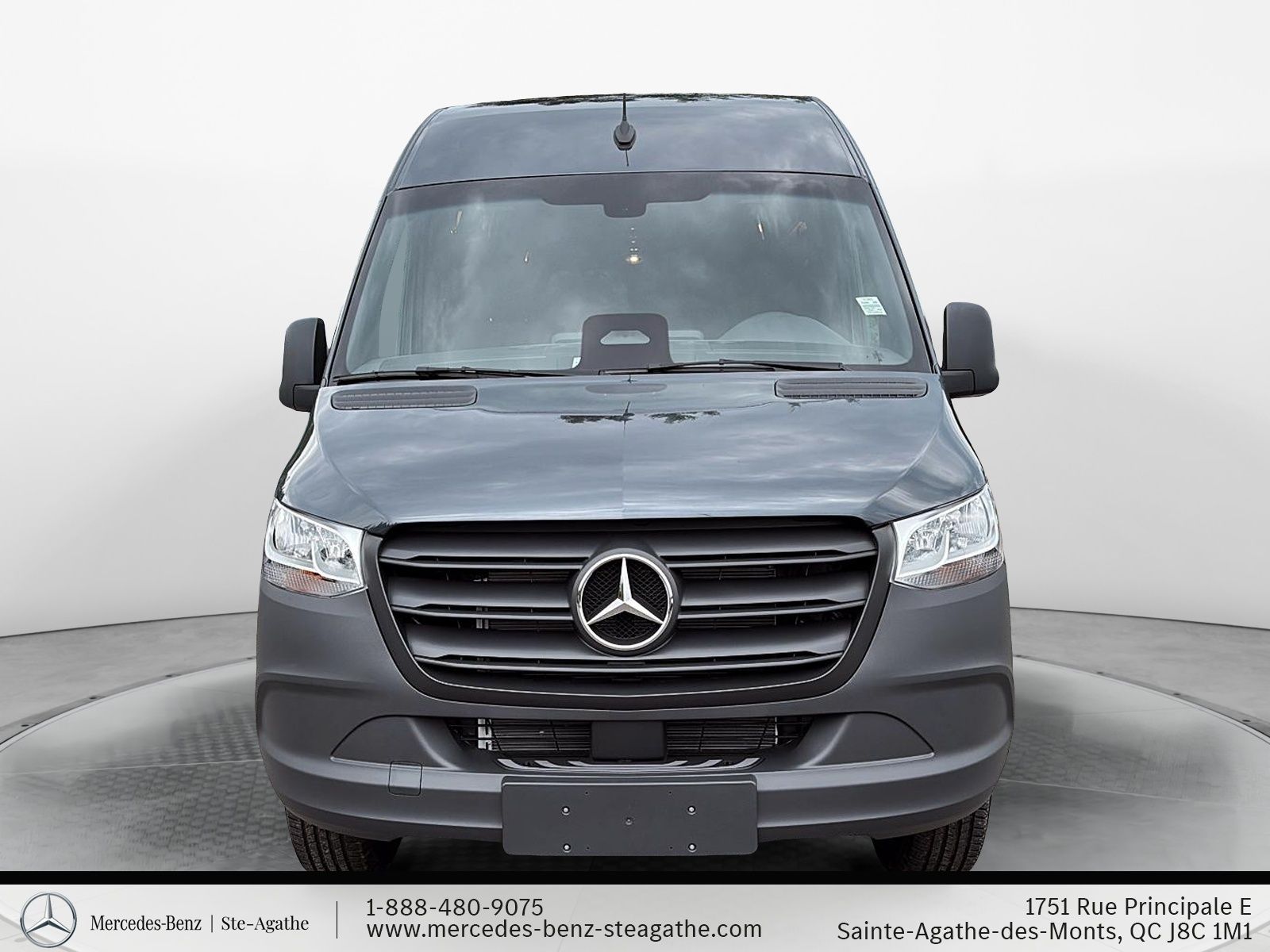 Photo Mercedes-Benz Sprinter 2500 170 Wheelbase High Roof RWD 2026 #2