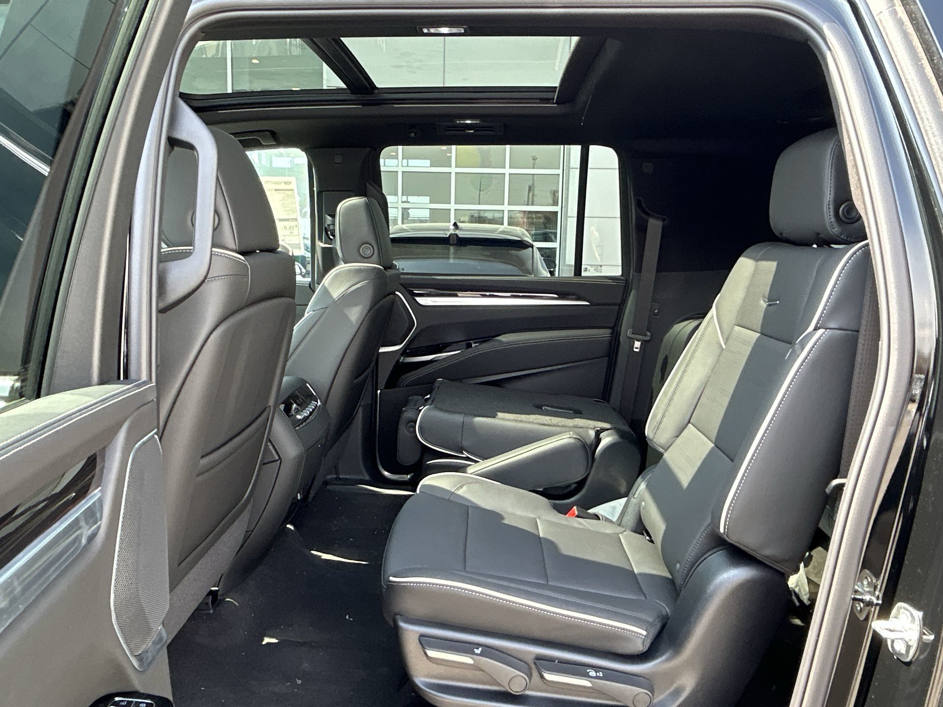 2025 Cadillac Escalade ESV in Brampton, Ontario