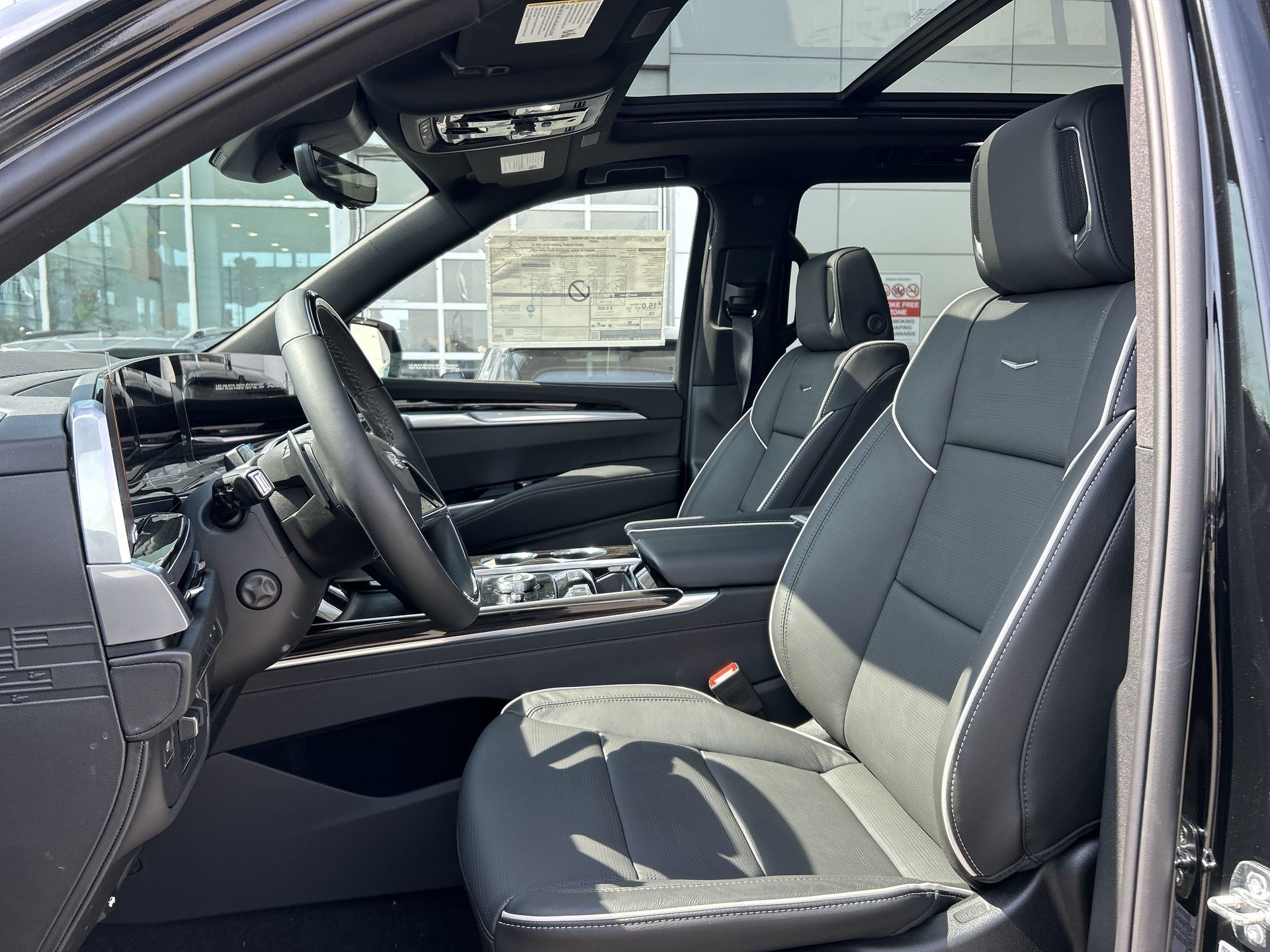 2025 Cadillac Escalade ESV in Brampton, Ontario
