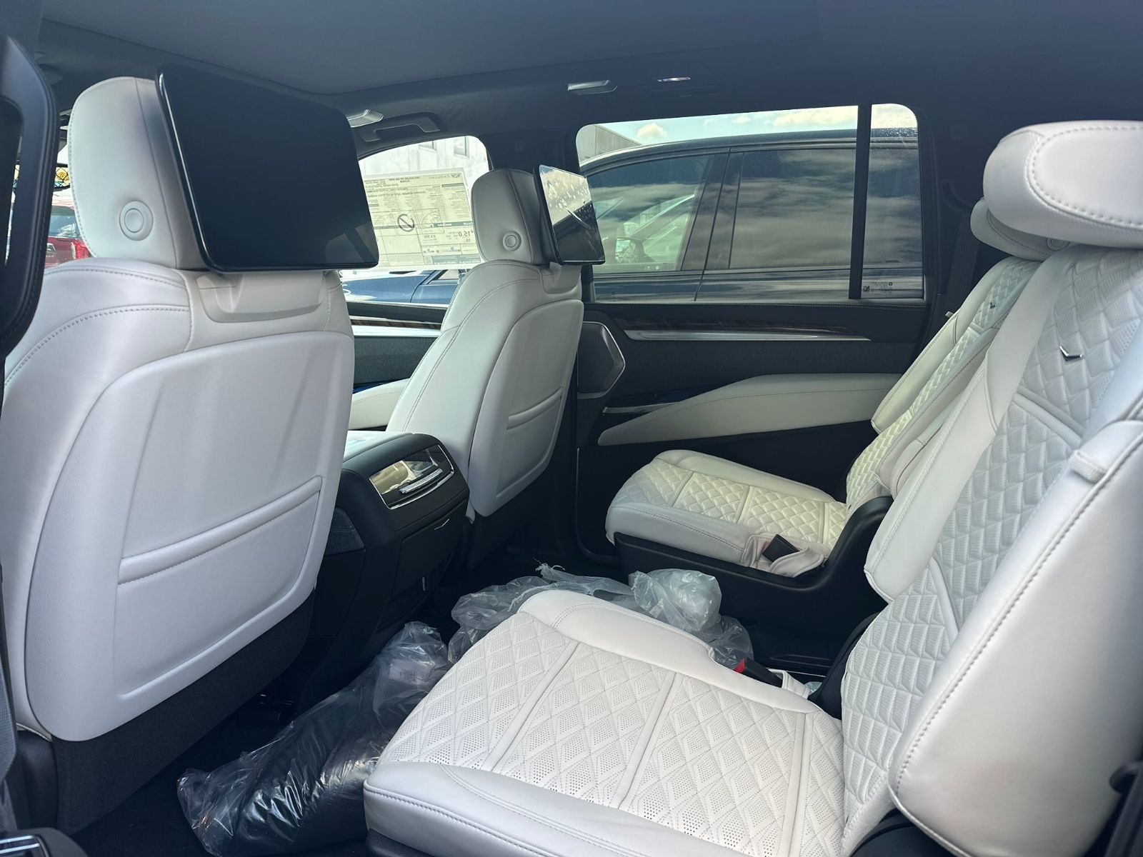 2025 Cadillac Escalade ESV in Brampton, Ontario